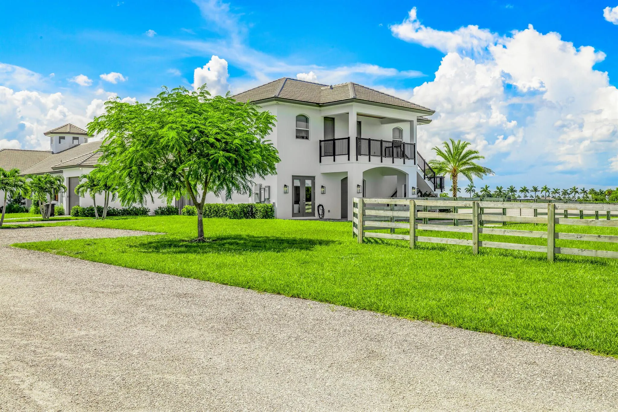 5181 Lasso Way, #Stalls
