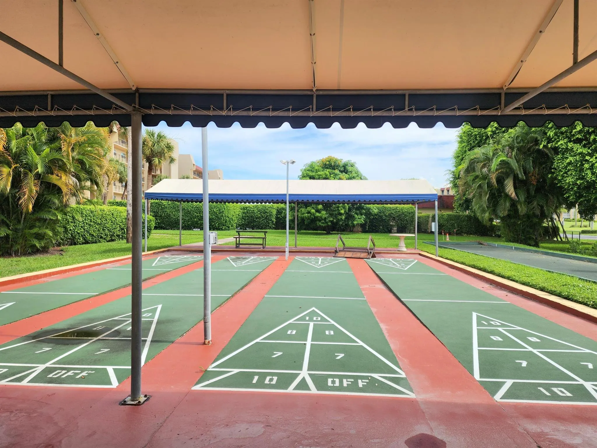 3755 Via Poinciana, #607