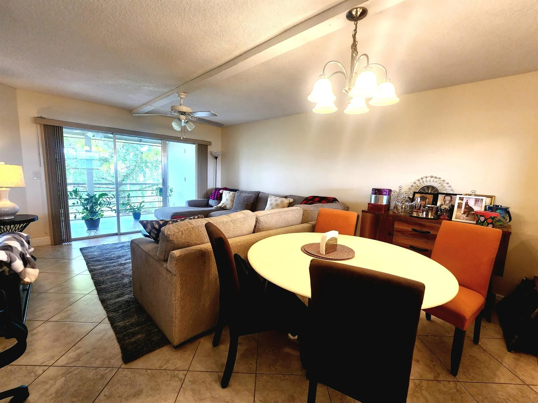 3755 Via Poinciana, #607