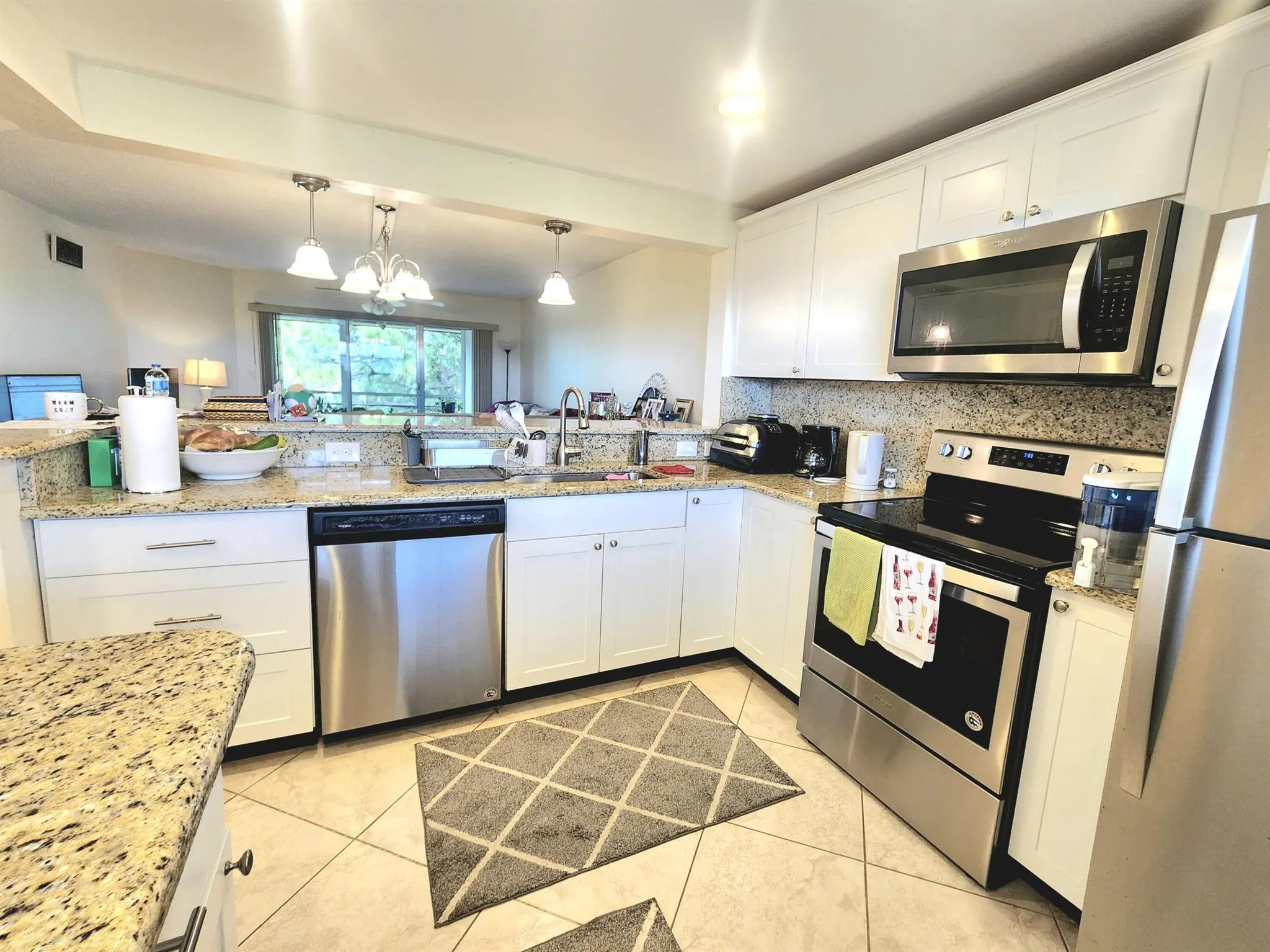3755 Via Poinciana, #607