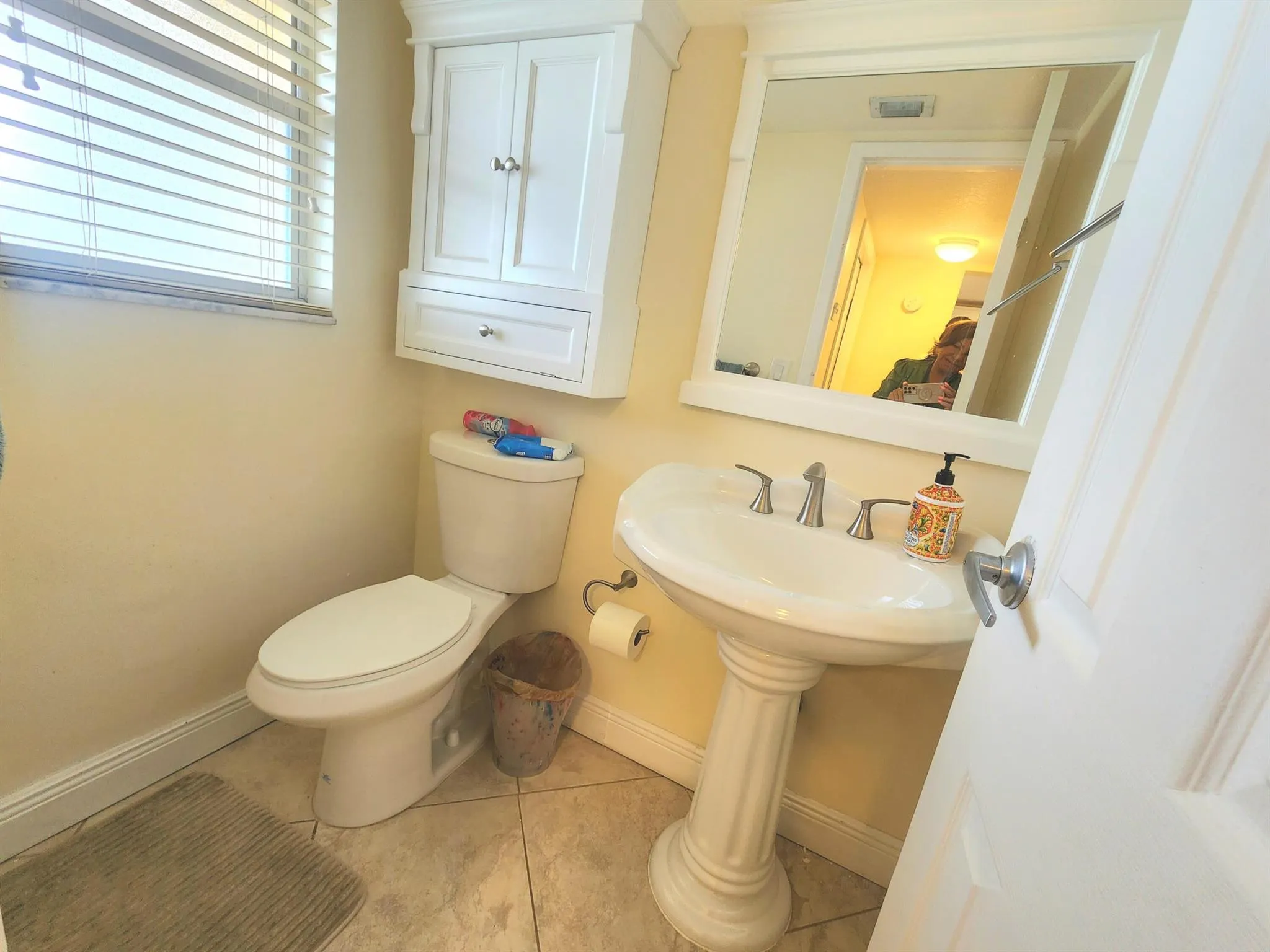 3755 Via Poinciana, #607