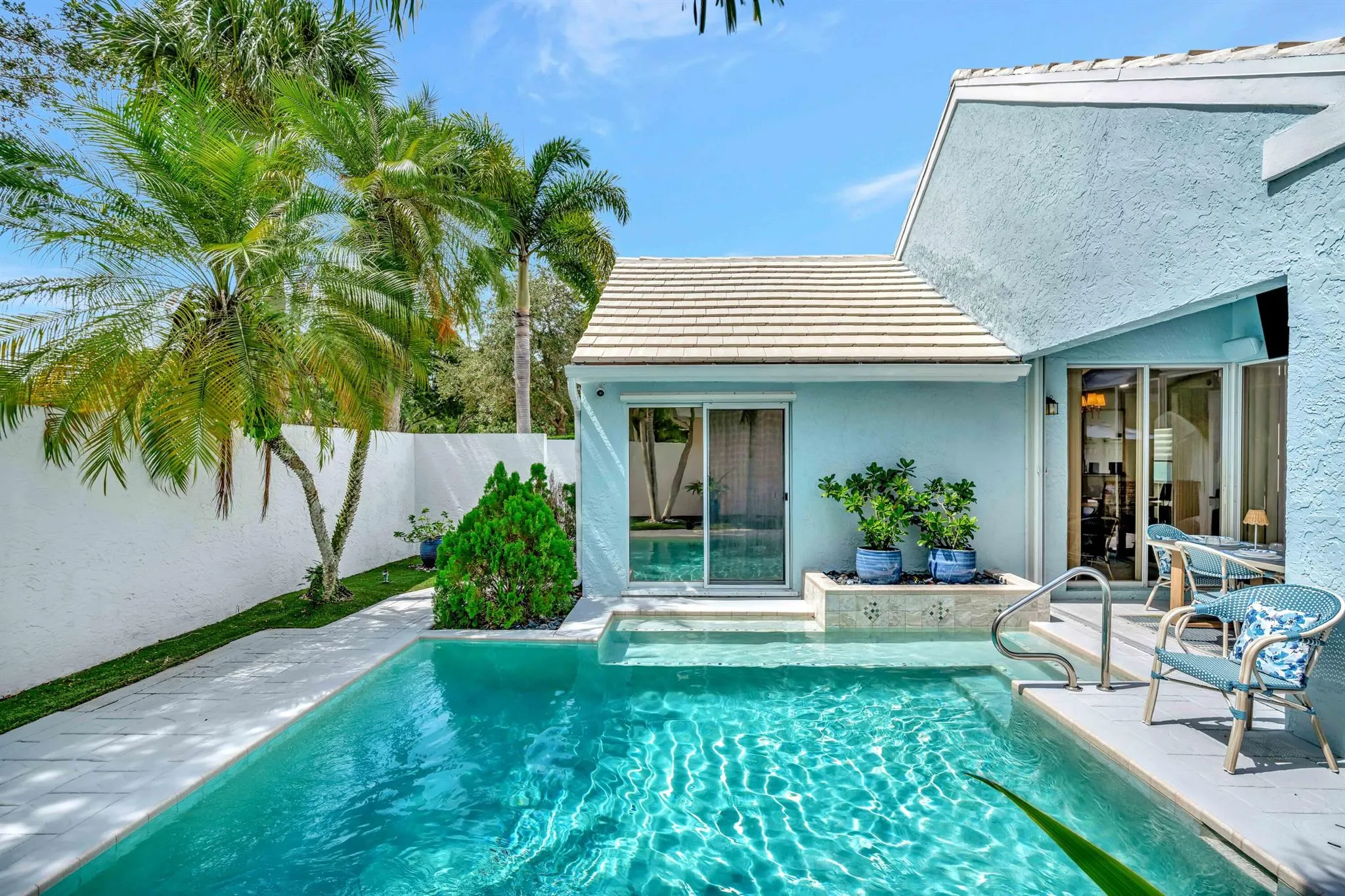 17 Blenheim Court