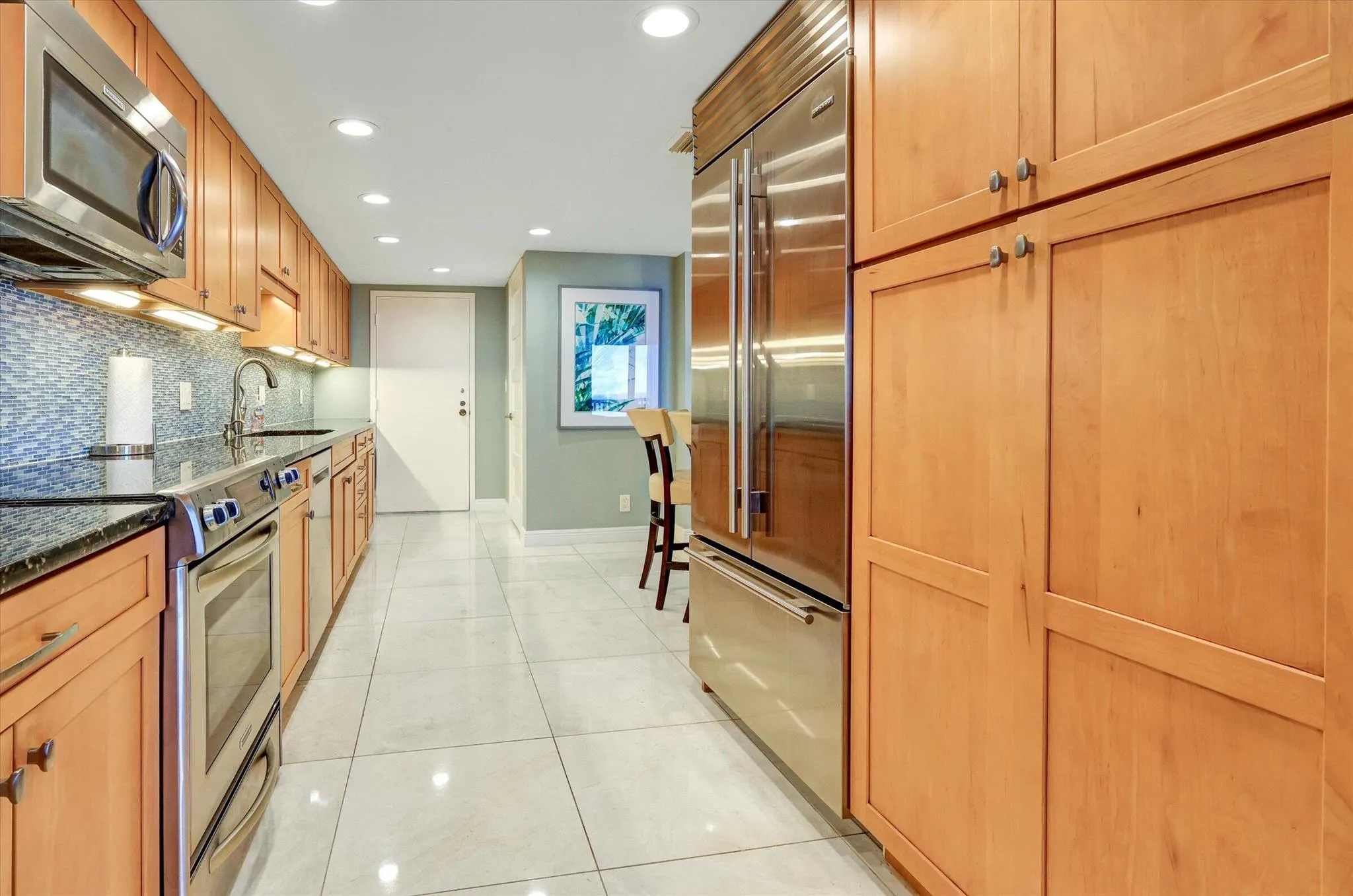 2200 S Ocean Lane, #805