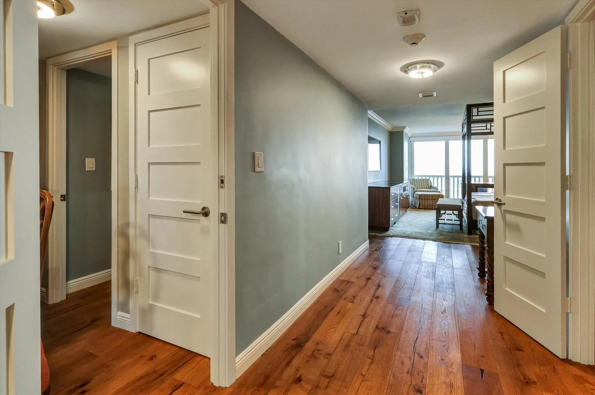 2200 S Ocean Lane, #805