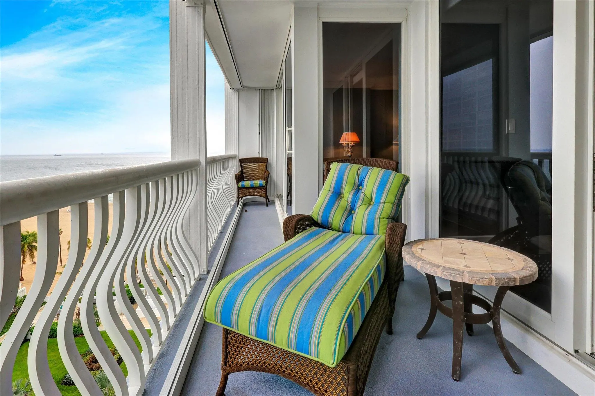 2200 S Ocean Lane, #805