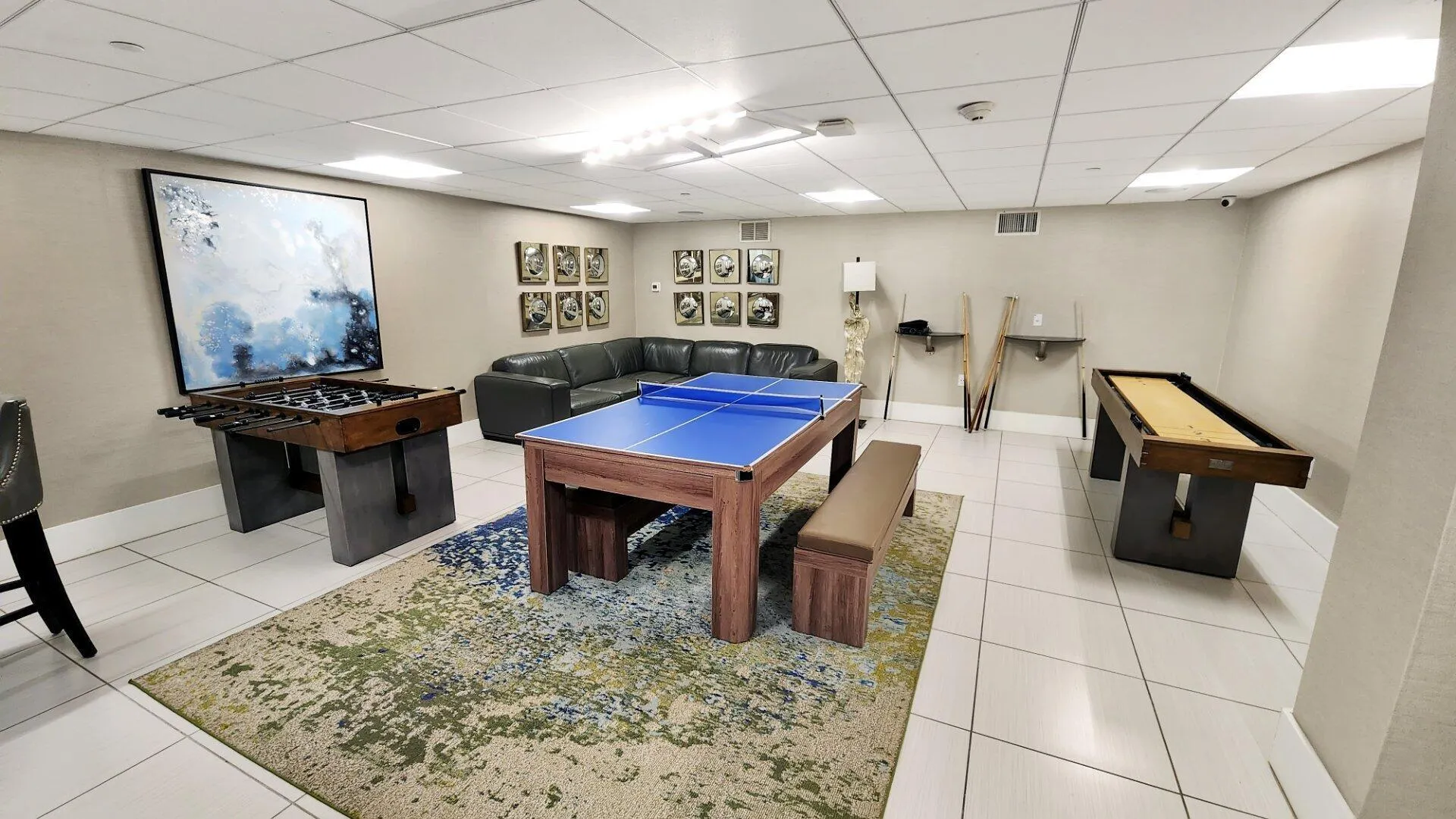 2200 S Ocean Lane, #805