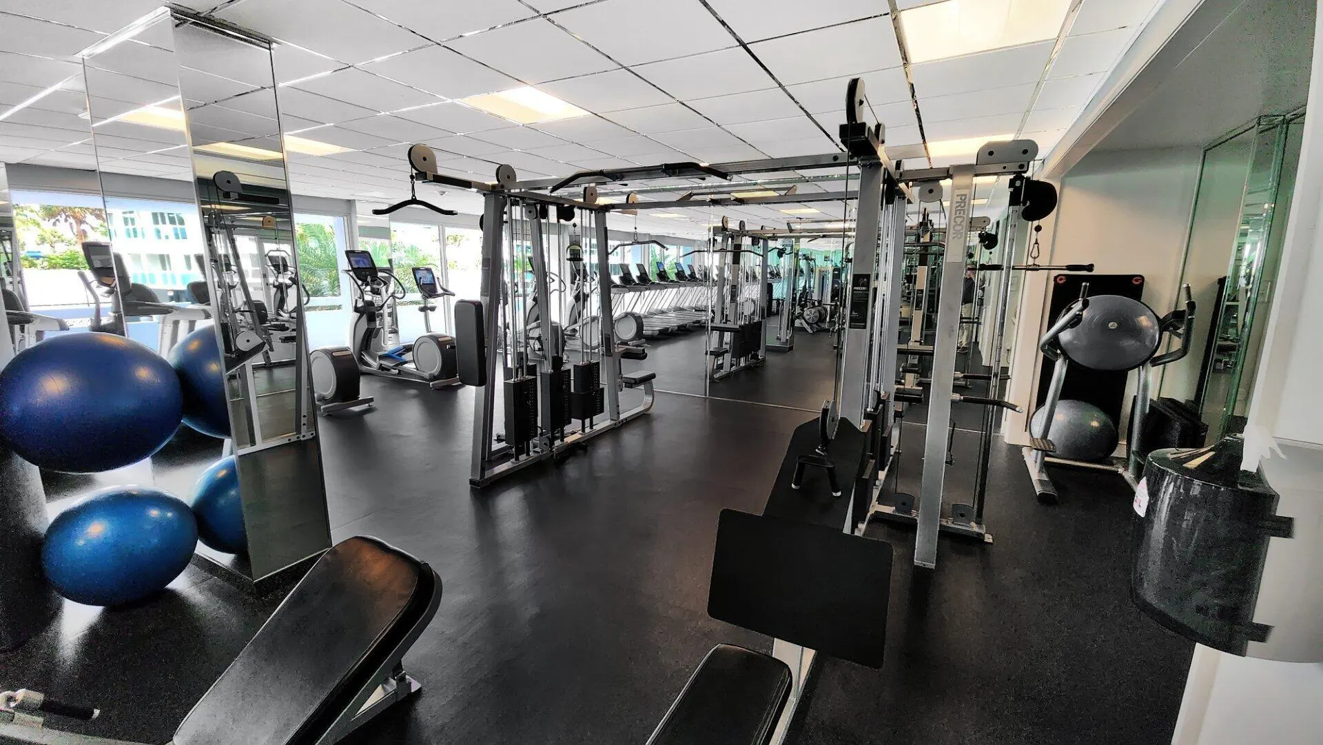 2200 S Ocean Lane, #805