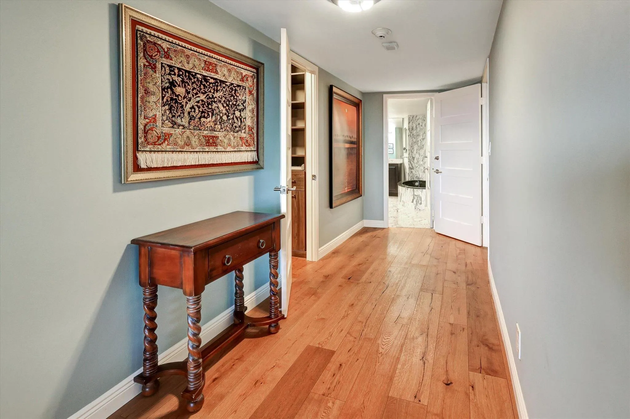 2200 S Ocean Lane, #805