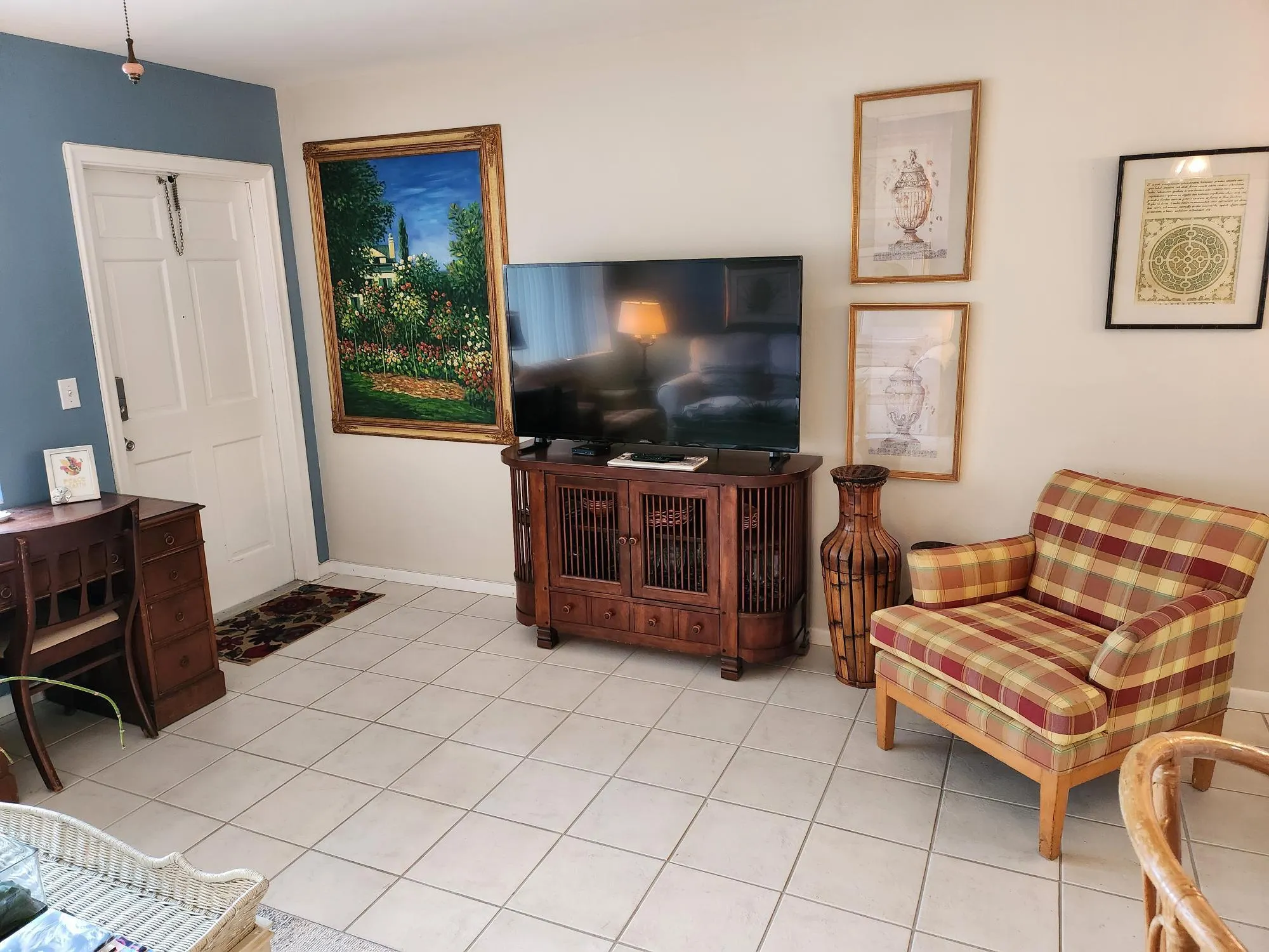 3120 Cynthia Lane, #110