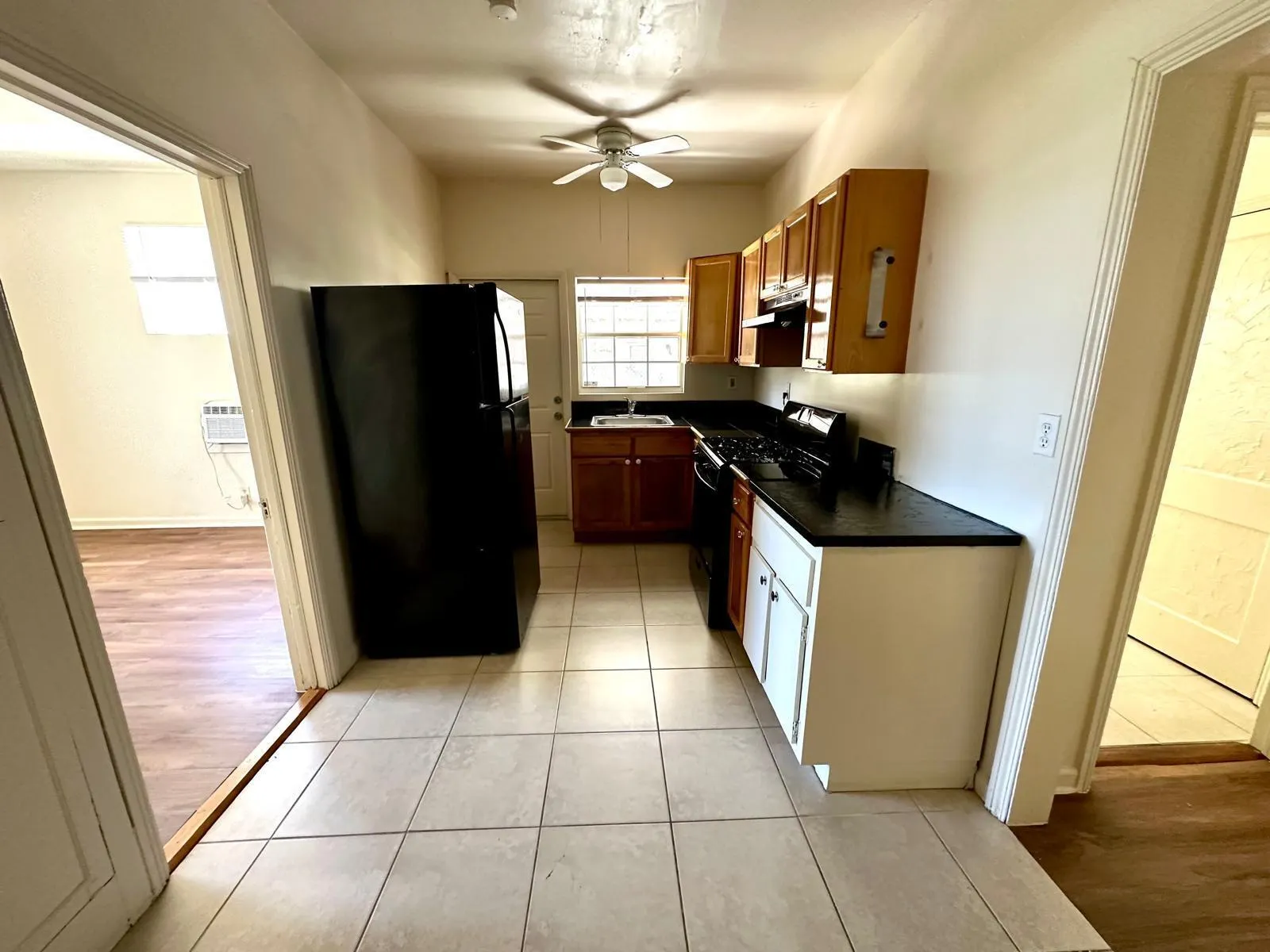 2016 Broward Avenue, #1