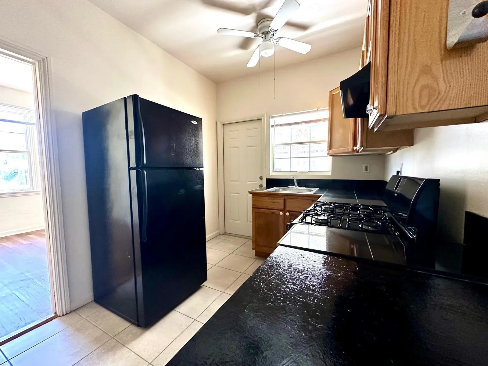 2016 Broward Avenue, #1