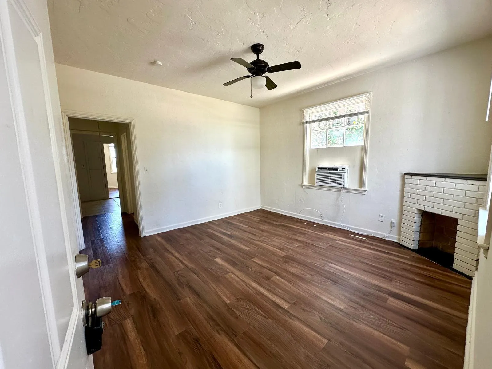 2016 Broward Avenue, #1