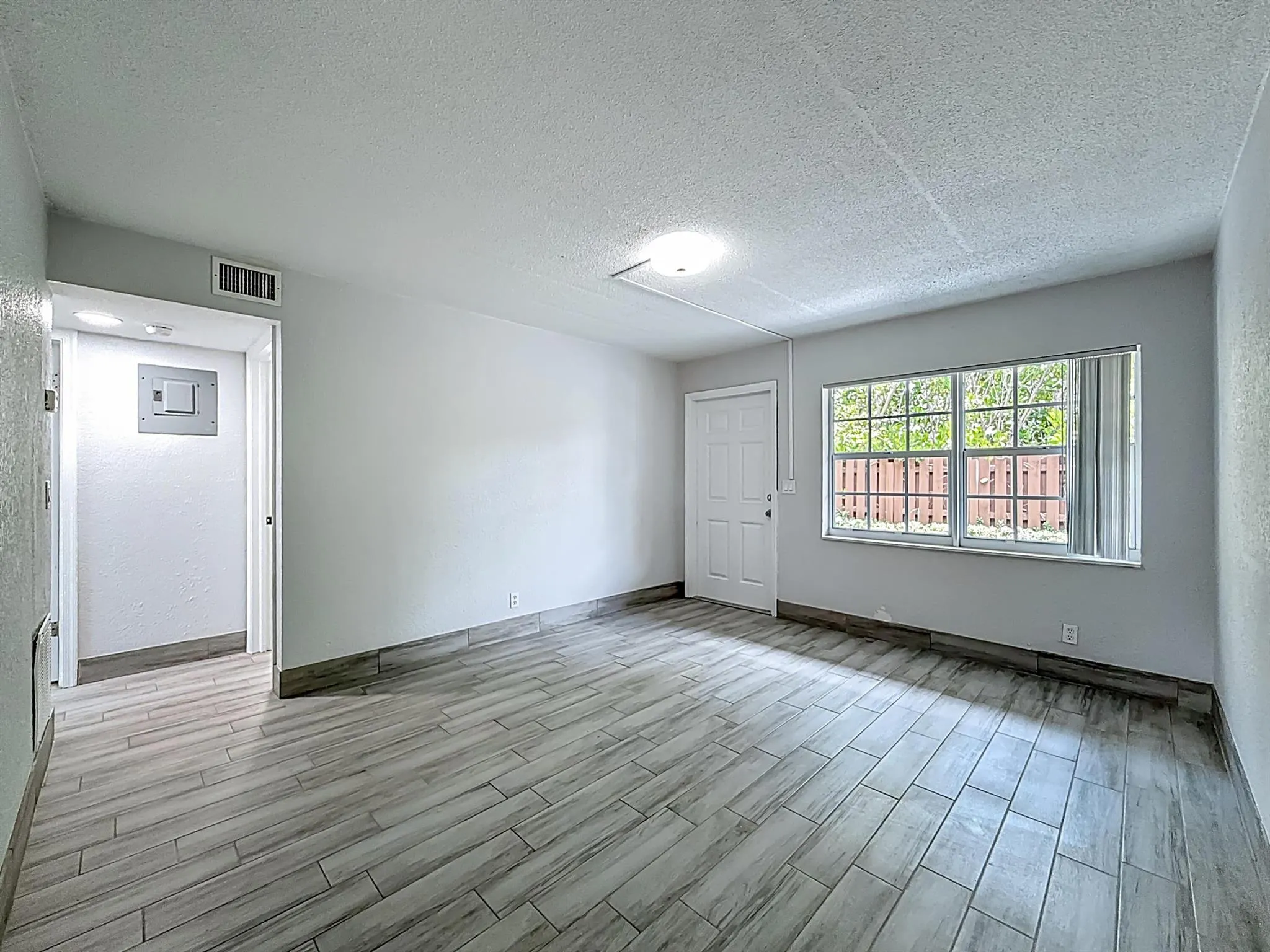 337 Kenilworth Boulevard, #2