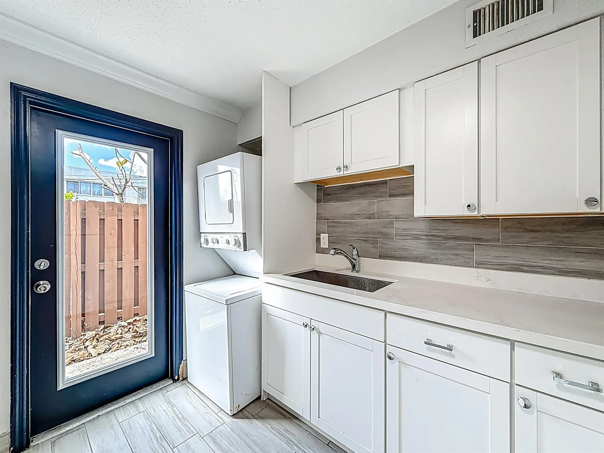337 Kenilworth Boulevard, #2
