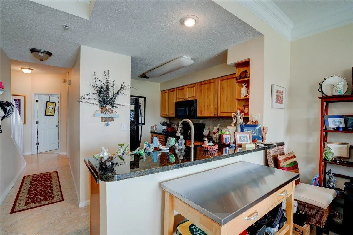 2012 Alta Meadows Lane, #103