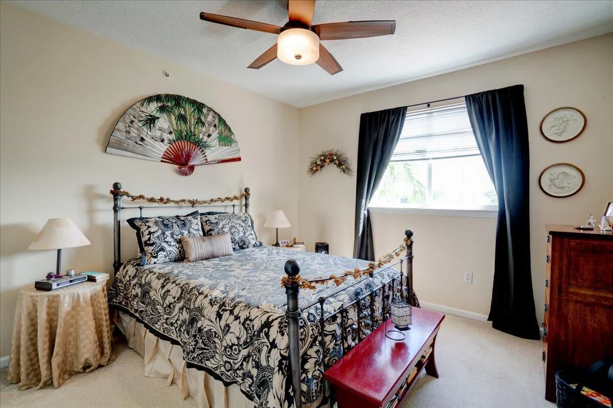 2012 Alta Meadows Lane, #103