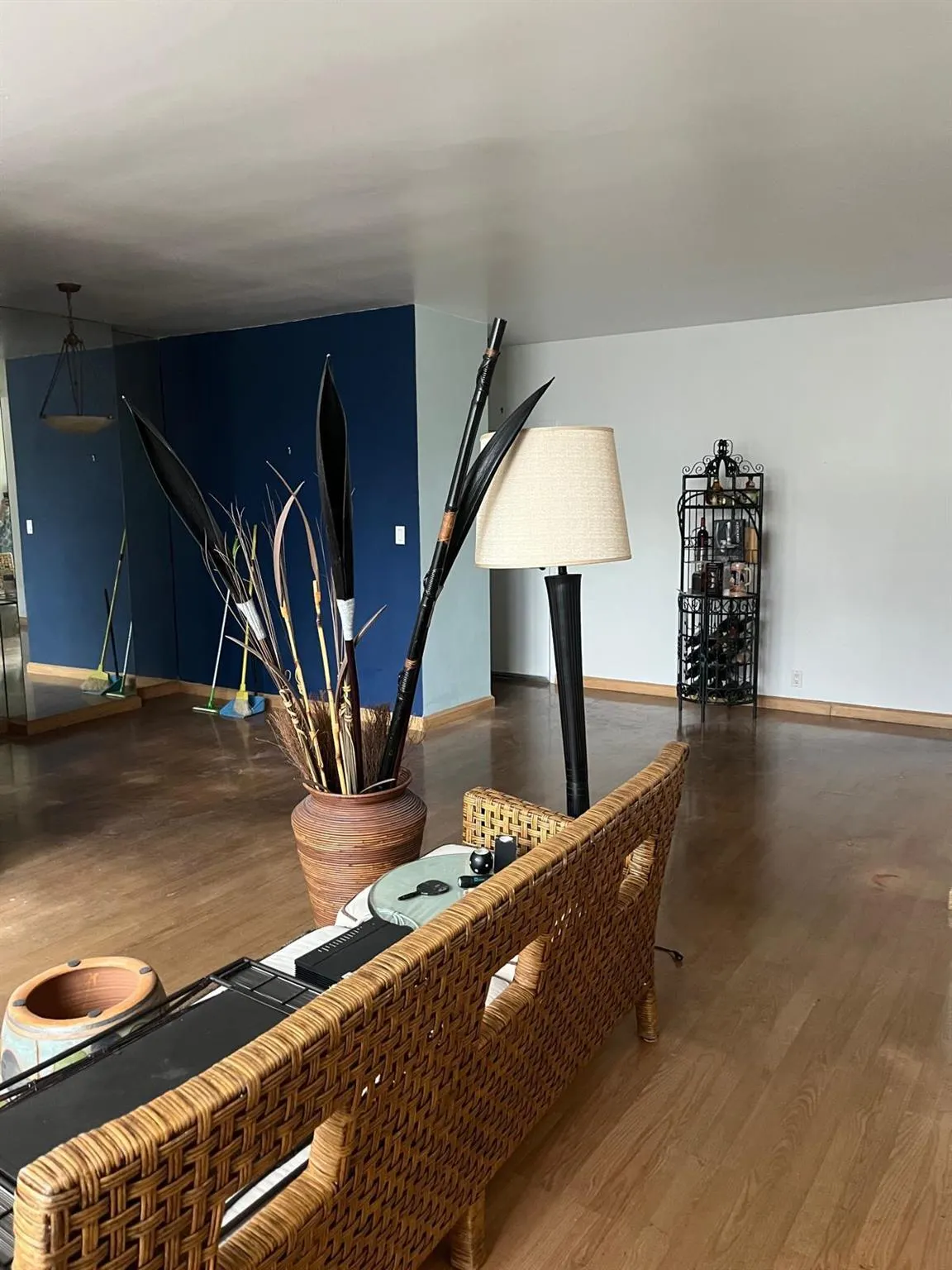4747 Collins Avenue, #305