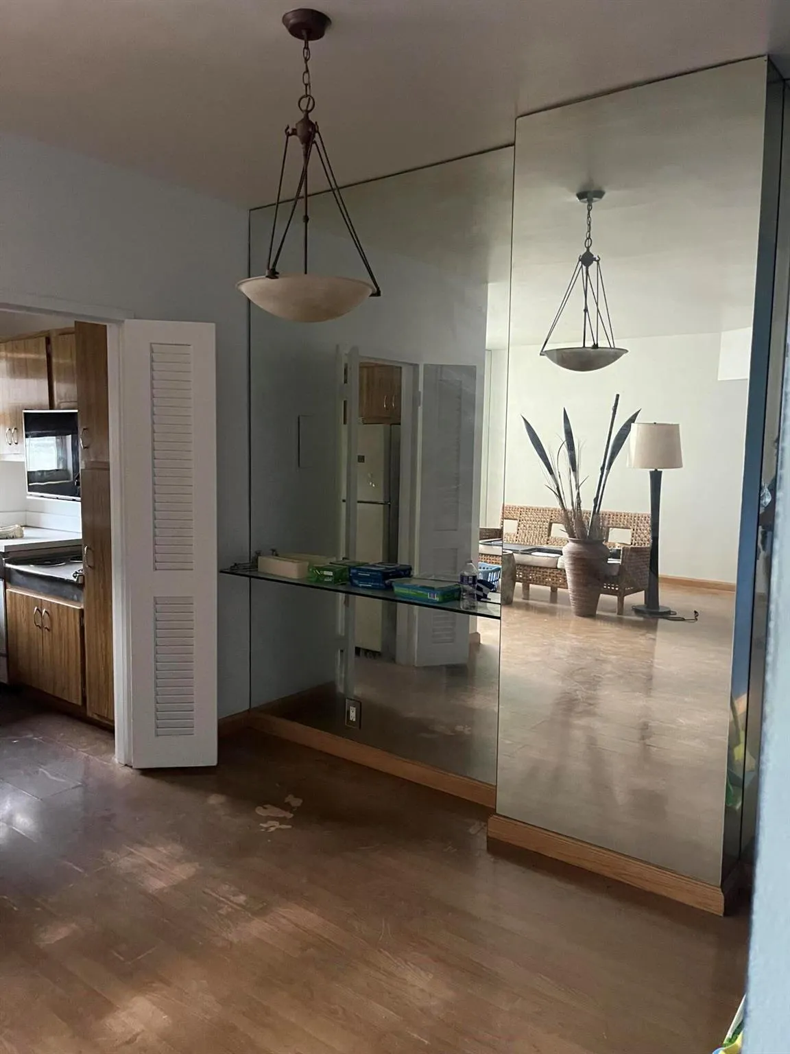 4747 Collins Avenue, #305
