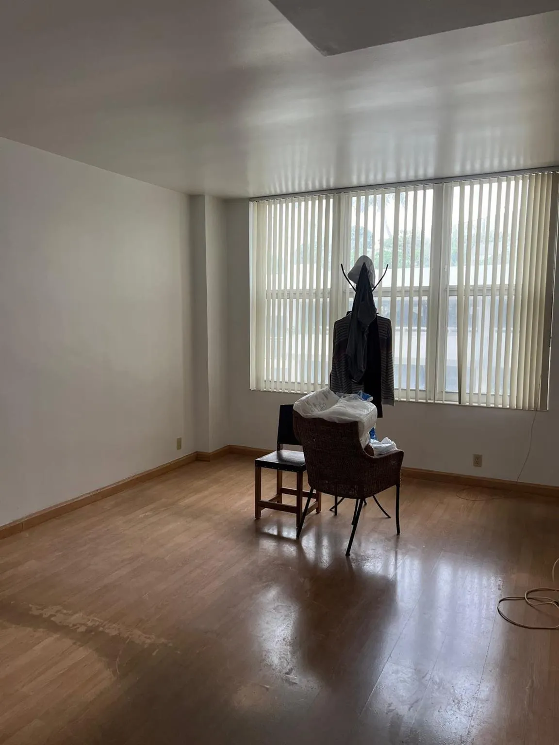 4747 Collins Avenue, #305