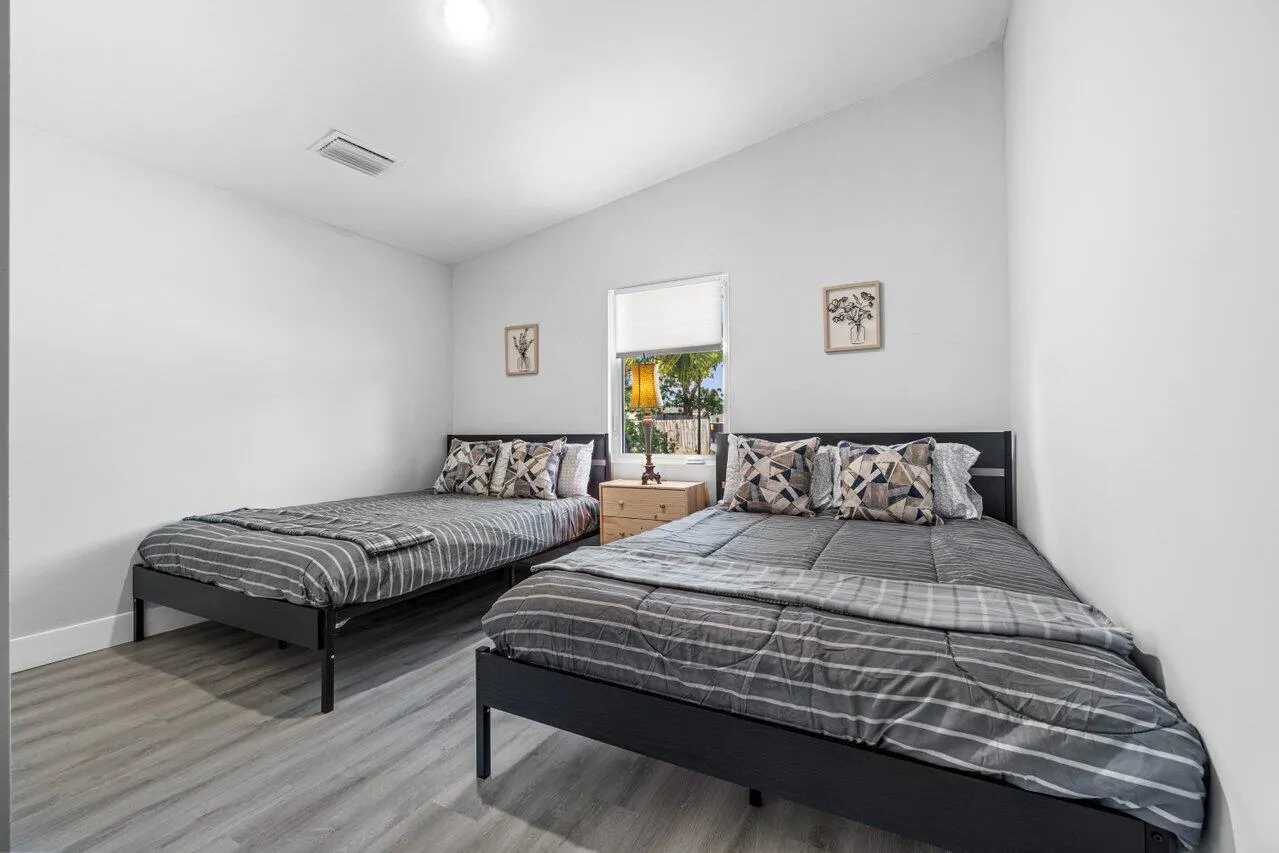 408 SW 4th Street