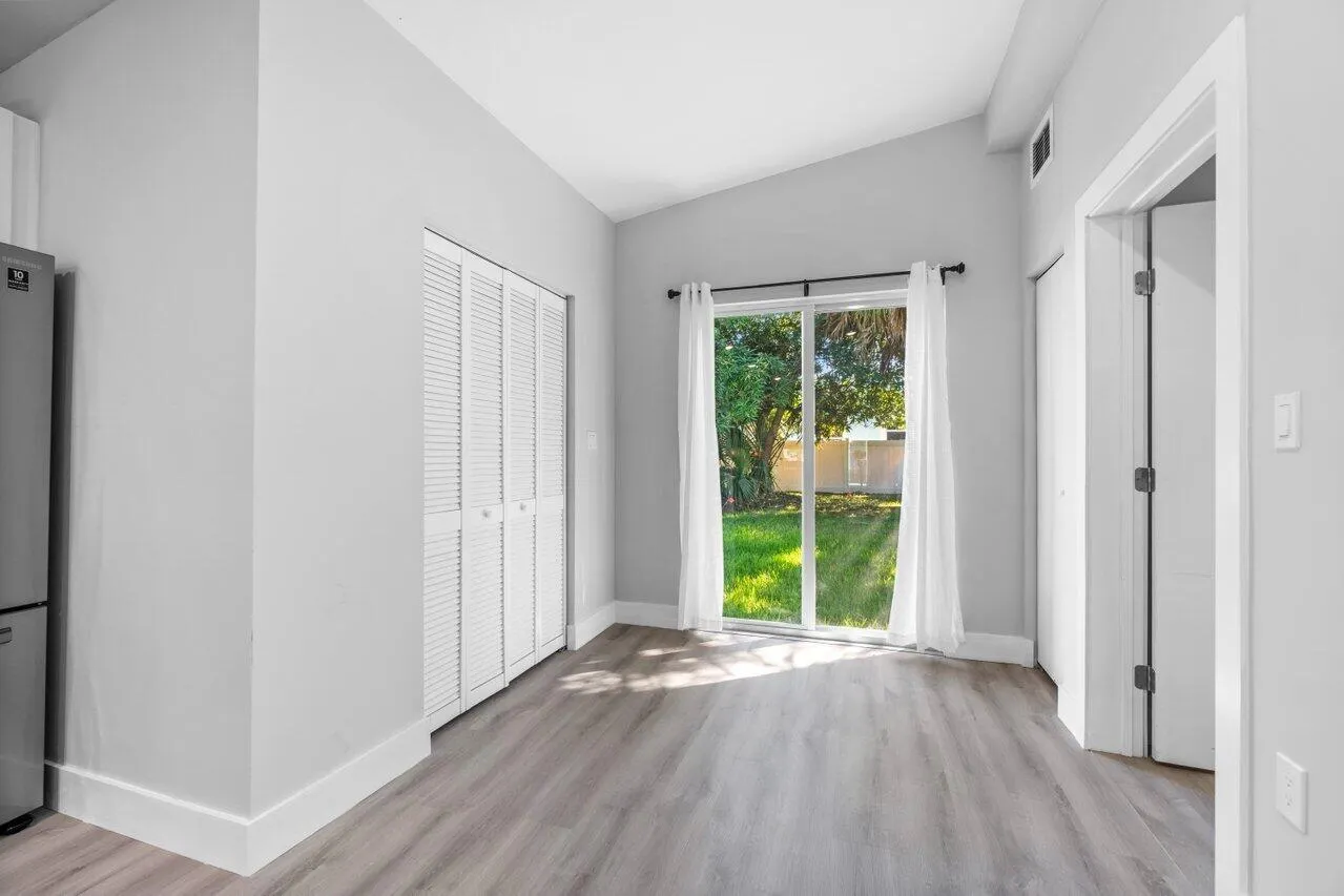 408 SW 4th Street