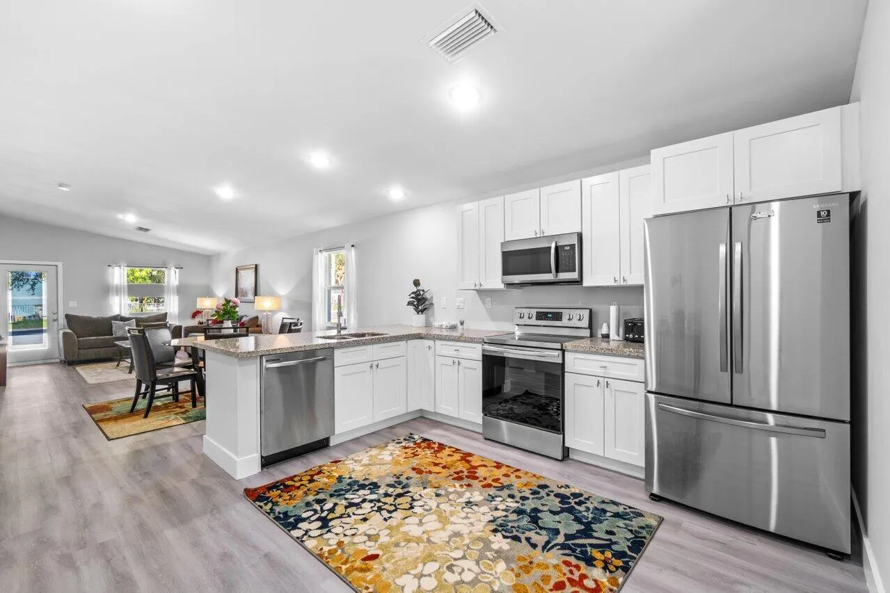 408 SW 4th Street