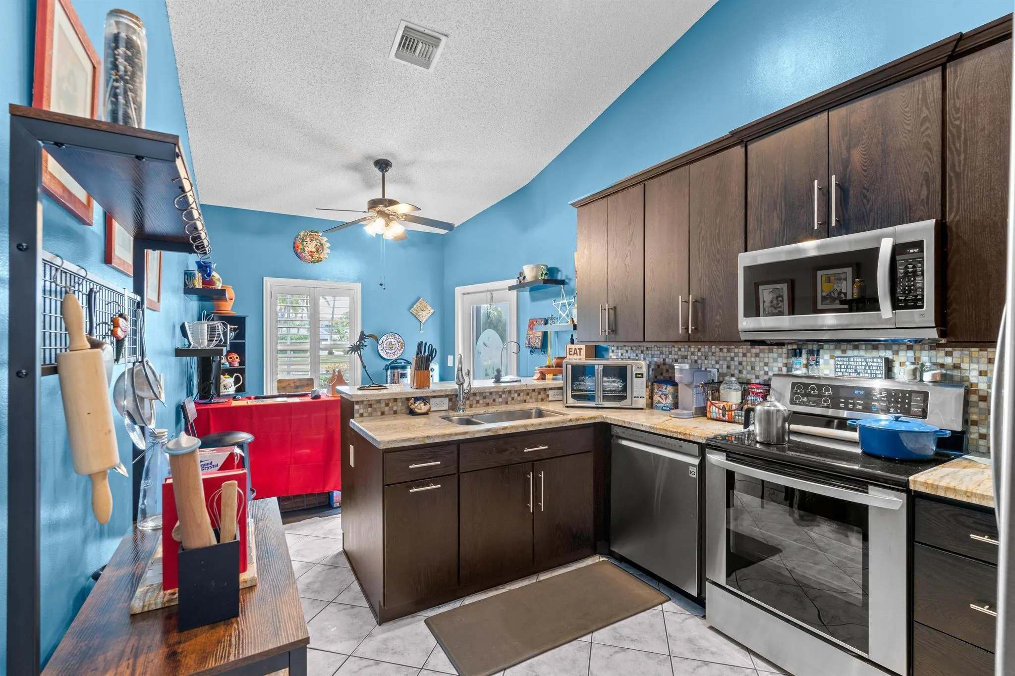 10589 Pelican Drive