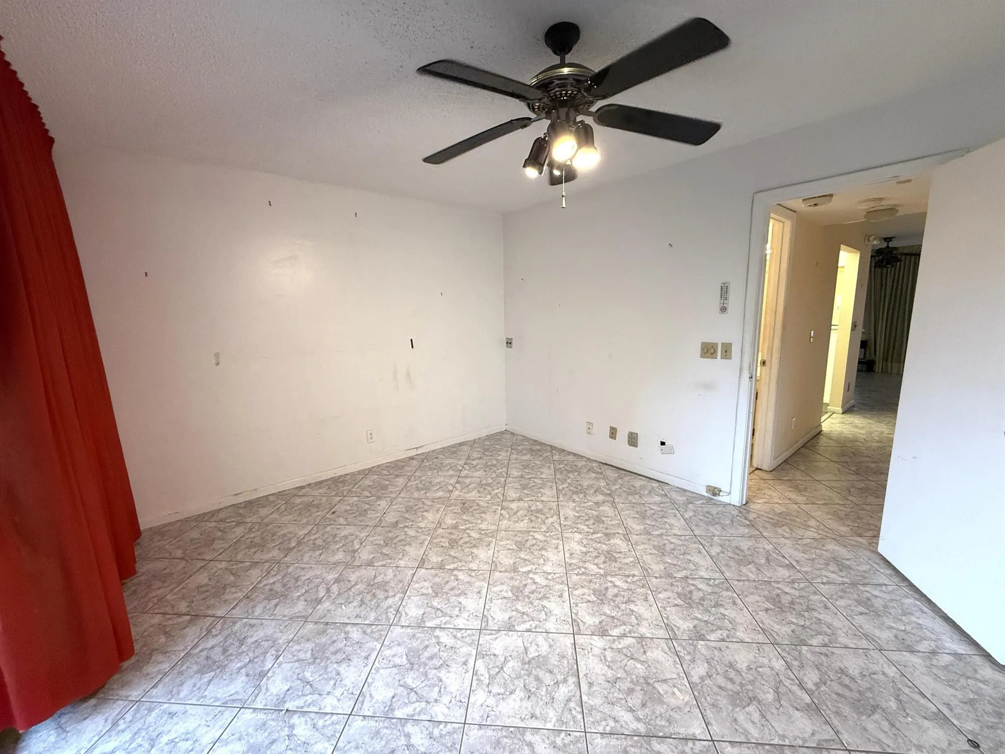 417 Markham S