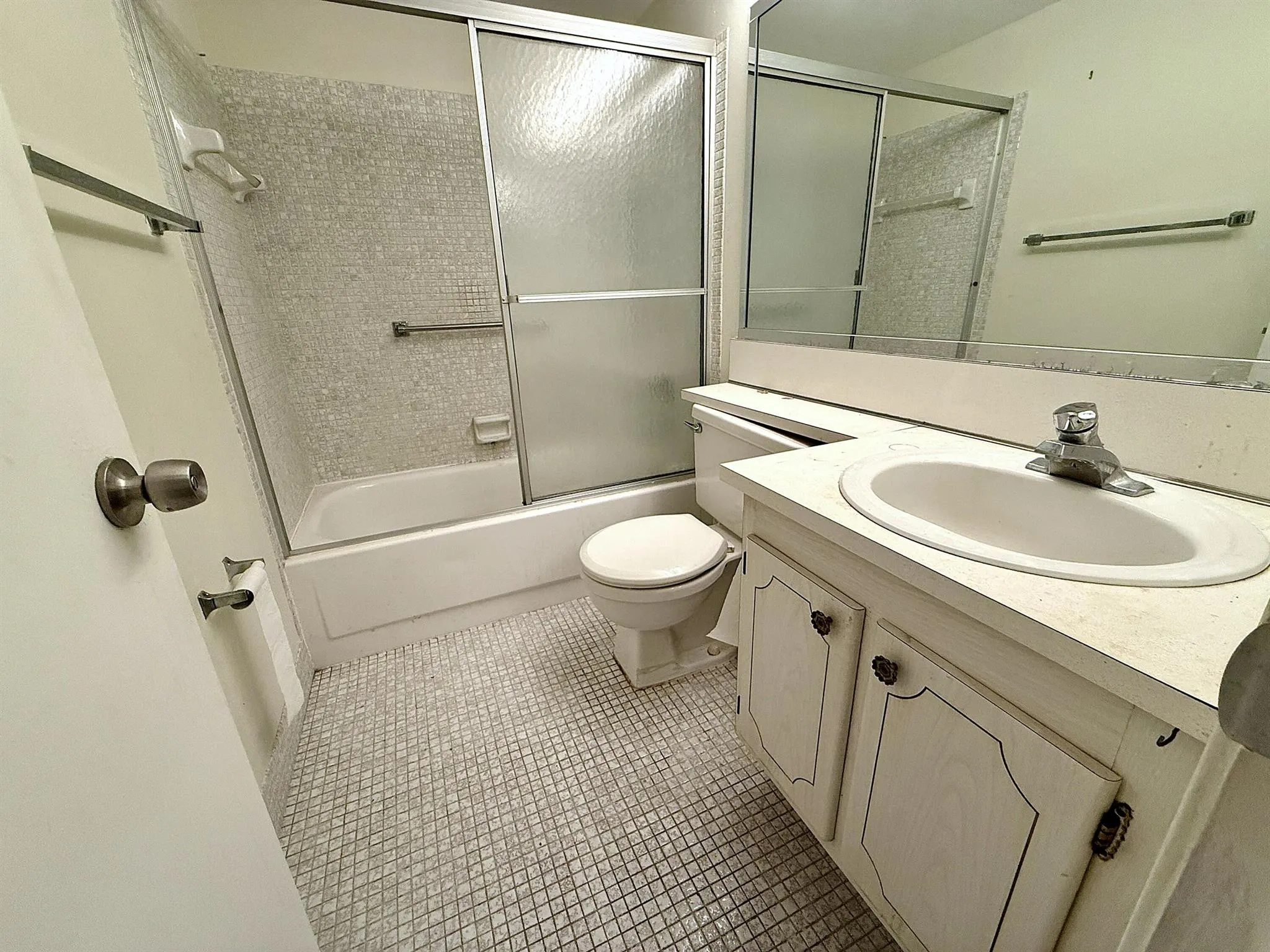 417 Markham S