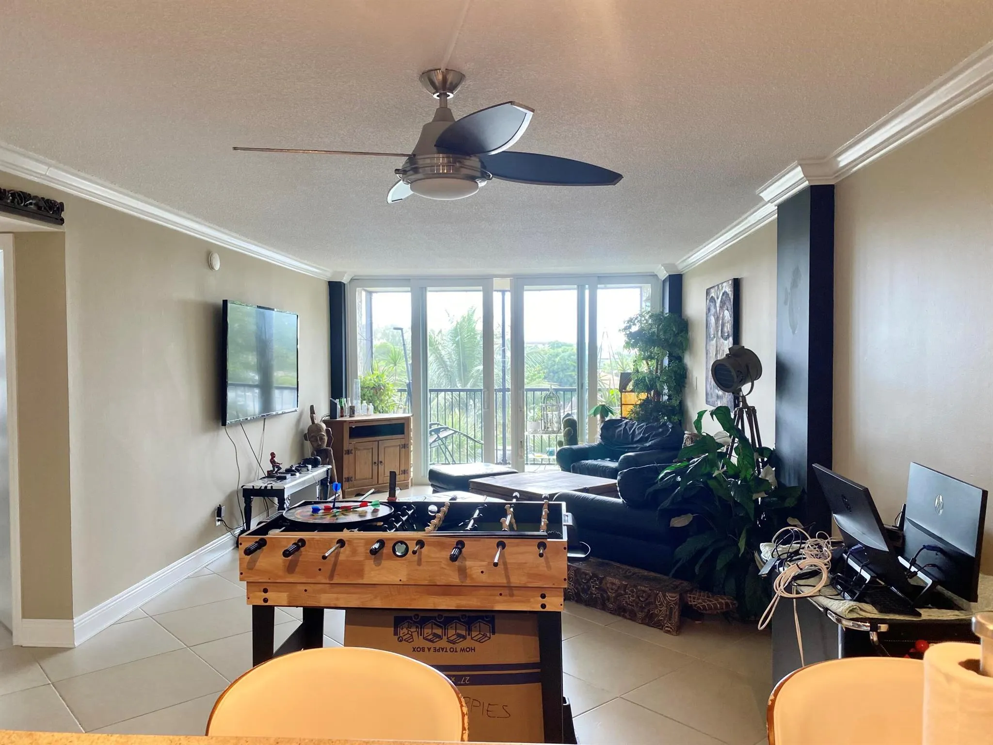 14 Royal Palm Way, #401