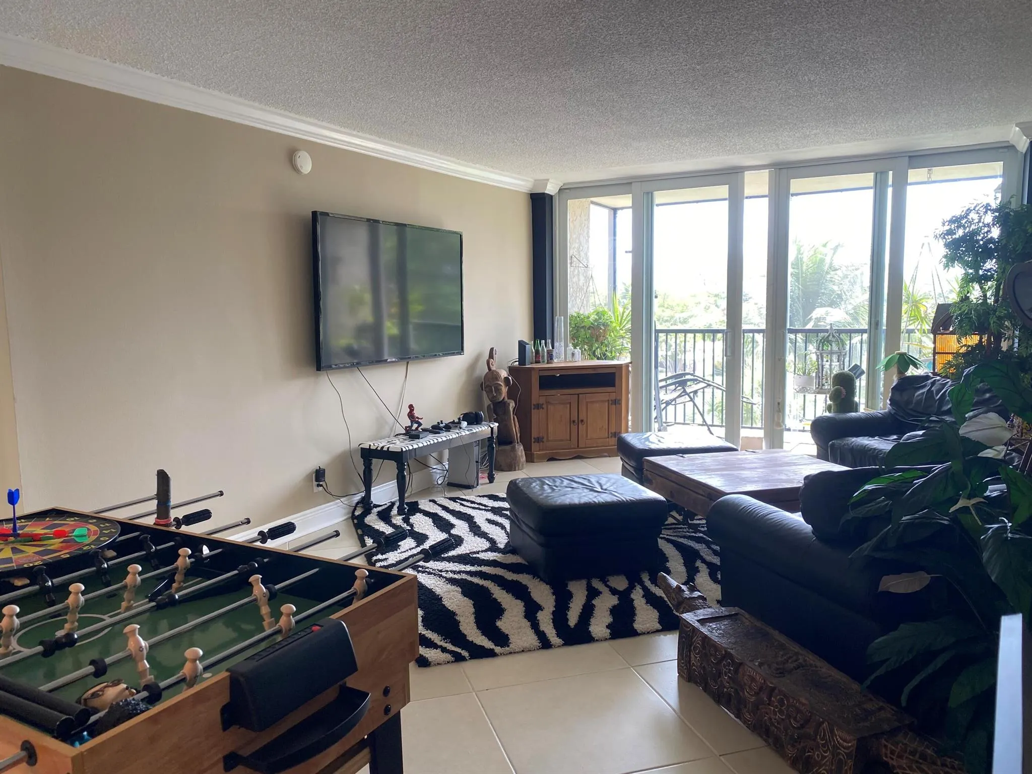 14 Royal Palm Way, #401