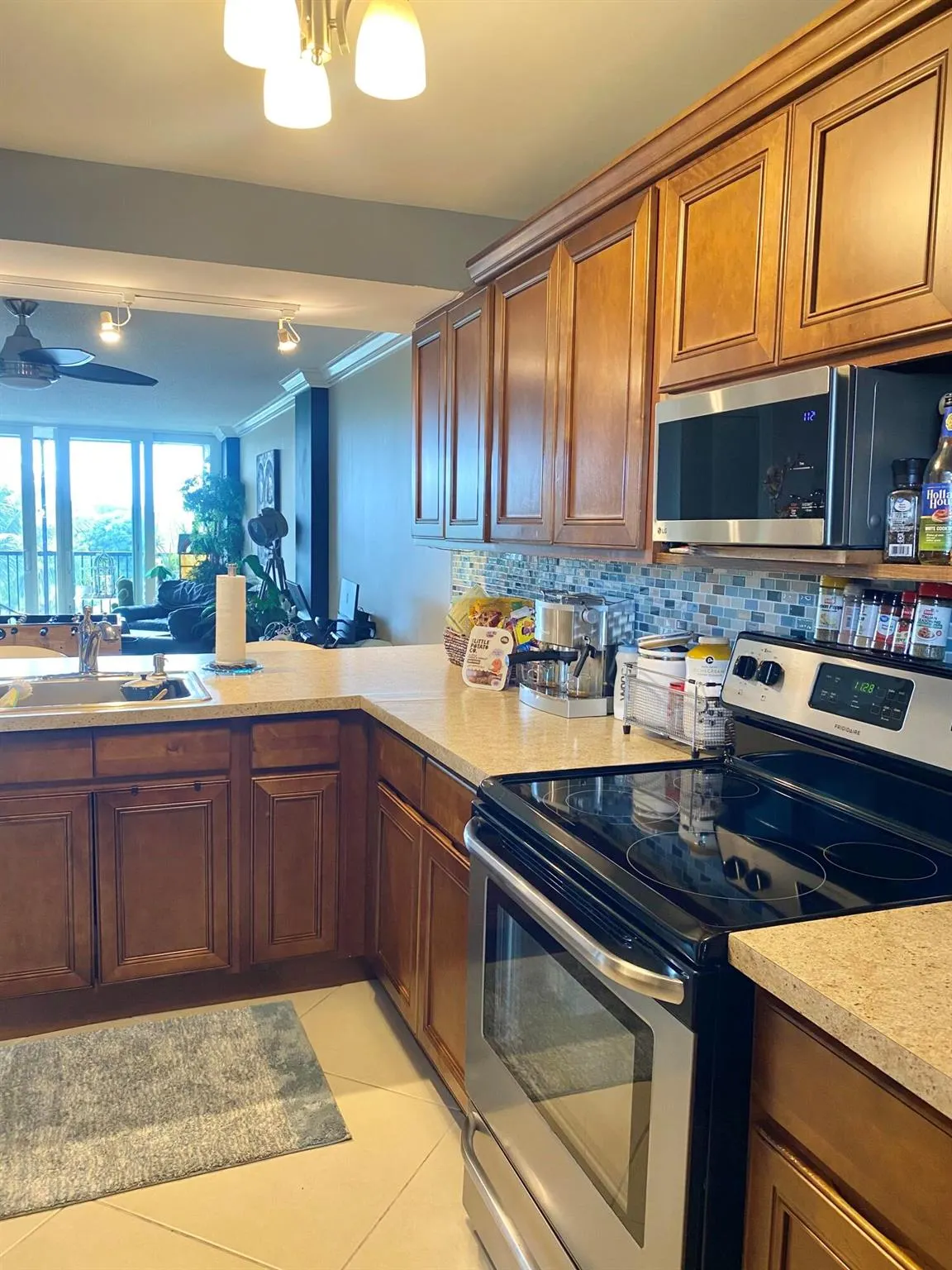 14 Royal Palm Way, #401