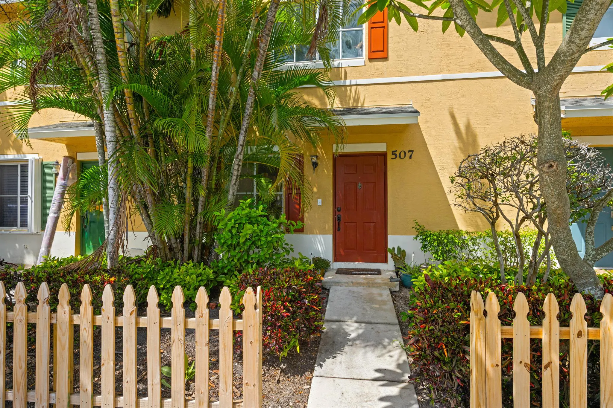 507 E Coast Avenue