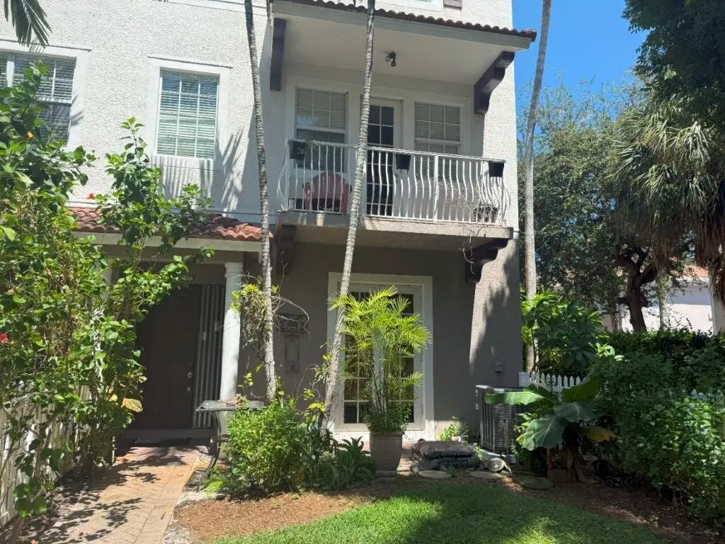 115 Ocean Cay Way, #16
