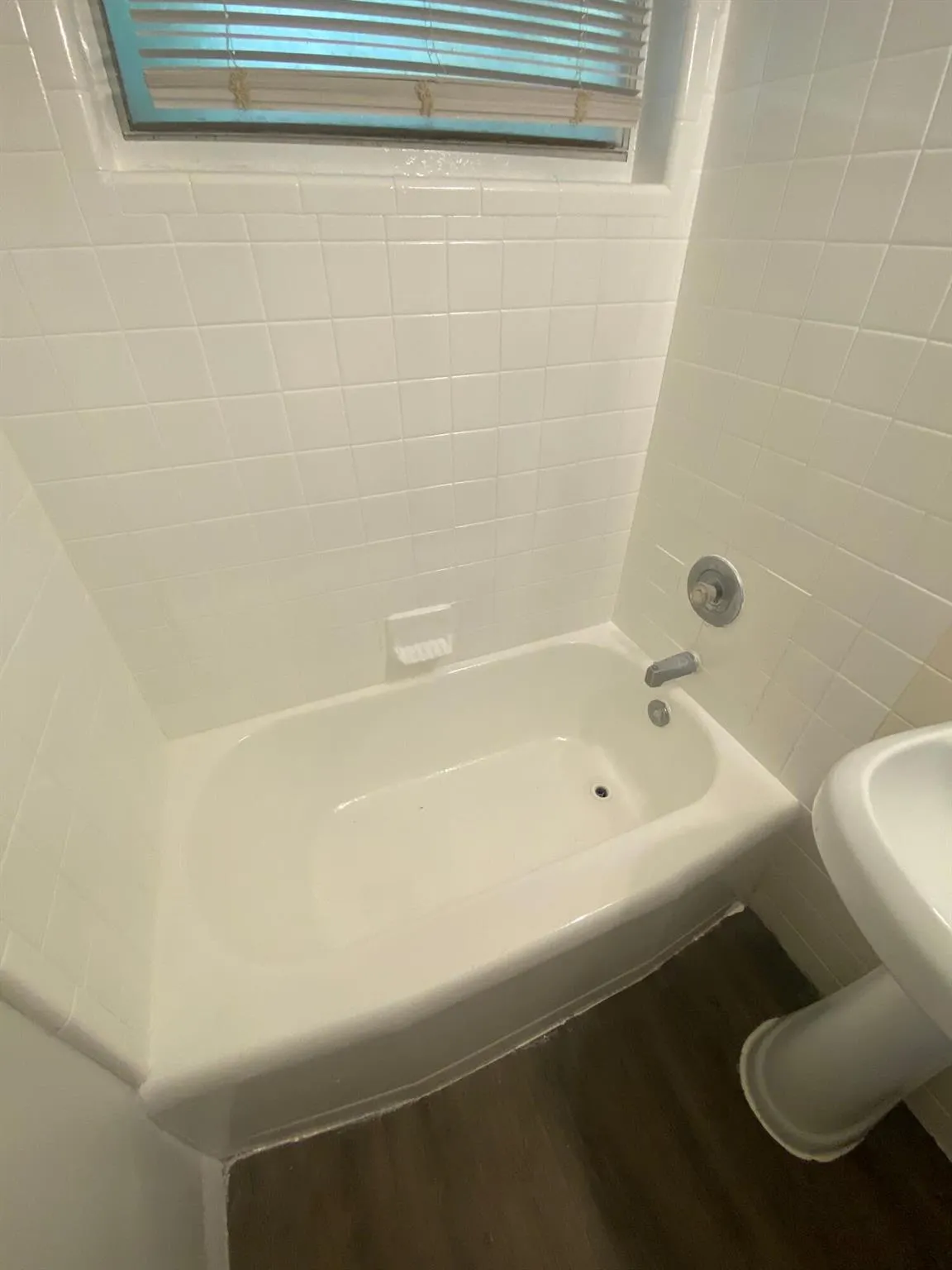 428 Roseland Drive, #3