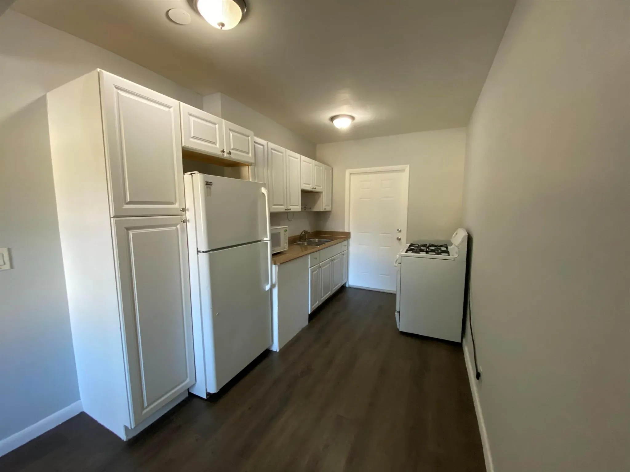 428 Roseland Drive, #3