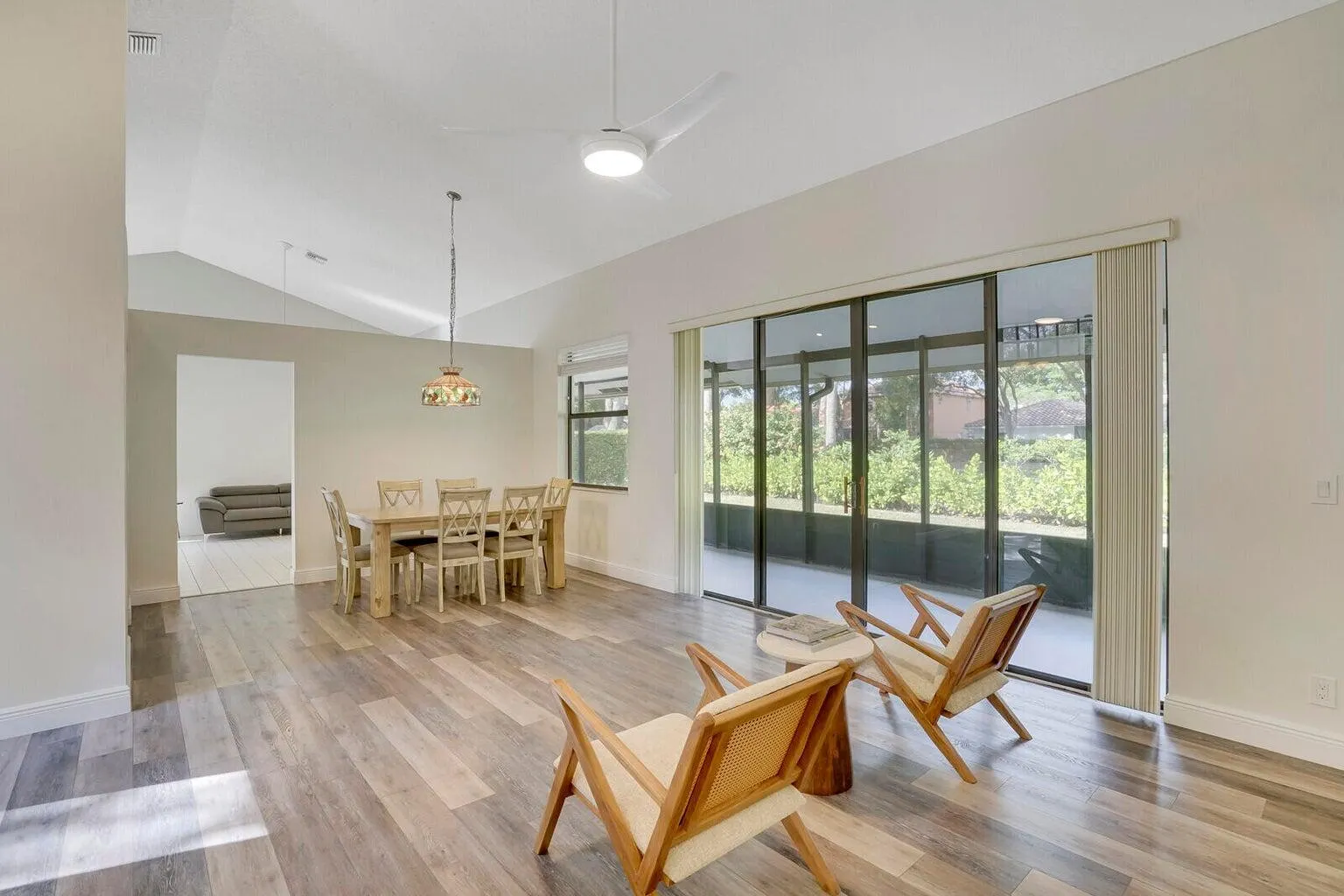 4335 NW 52nd Street