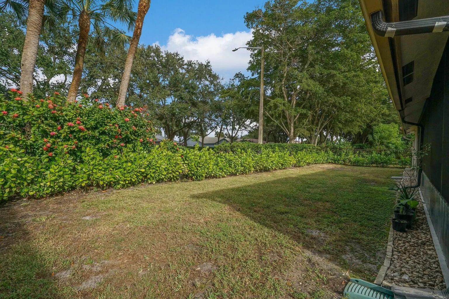 4335 NW 52nd Street
