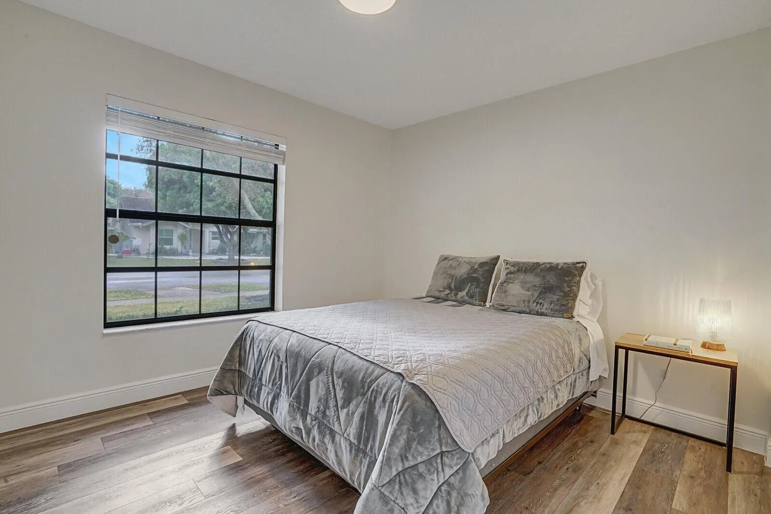 4335 NW 52nd Street