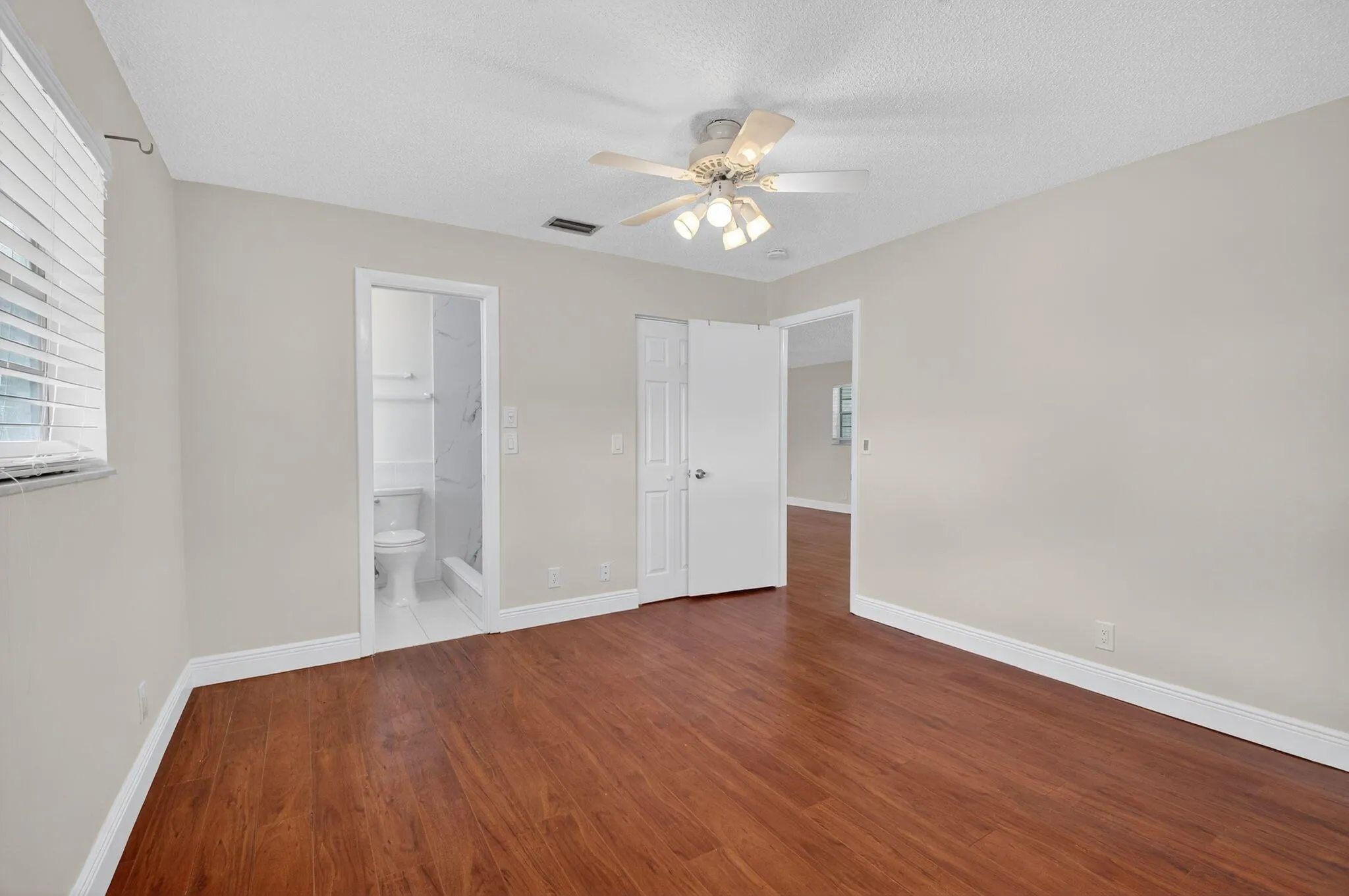 801 Meadowlark Lane