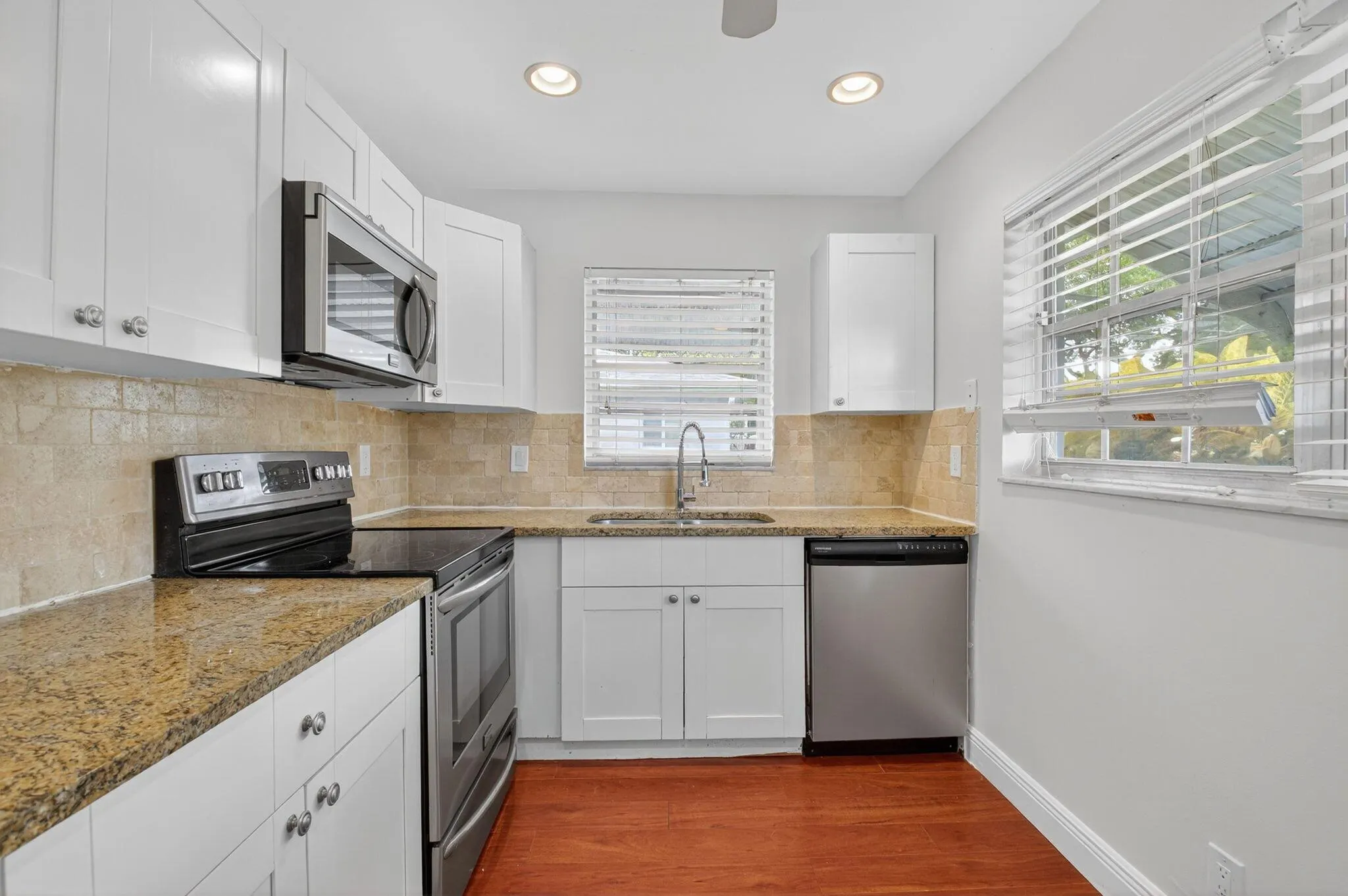 801 Meadowlark Lane