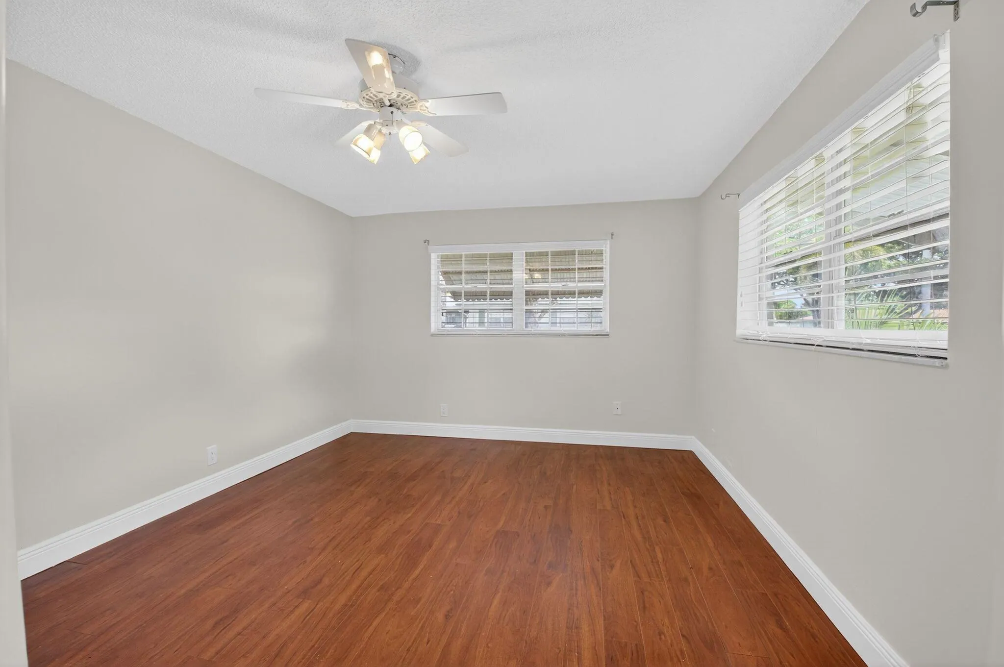 801 Meadowlark Lane