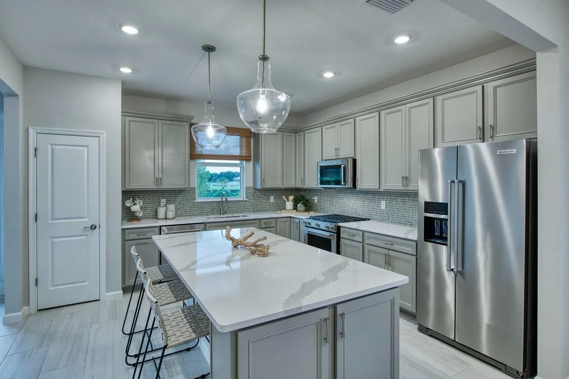 1325 Haven Circle, #Compass 87