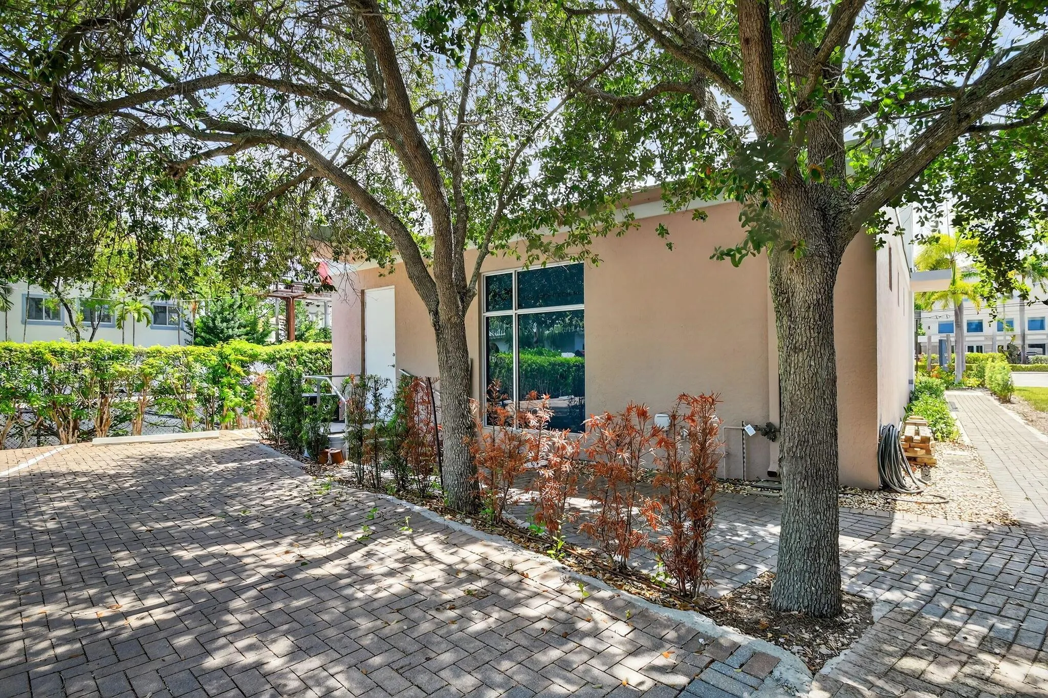 3705 N Federal Highway