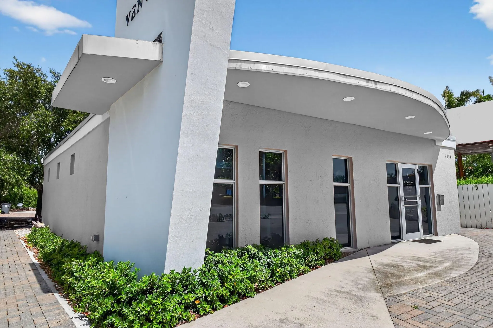 3705 N Federal Highway