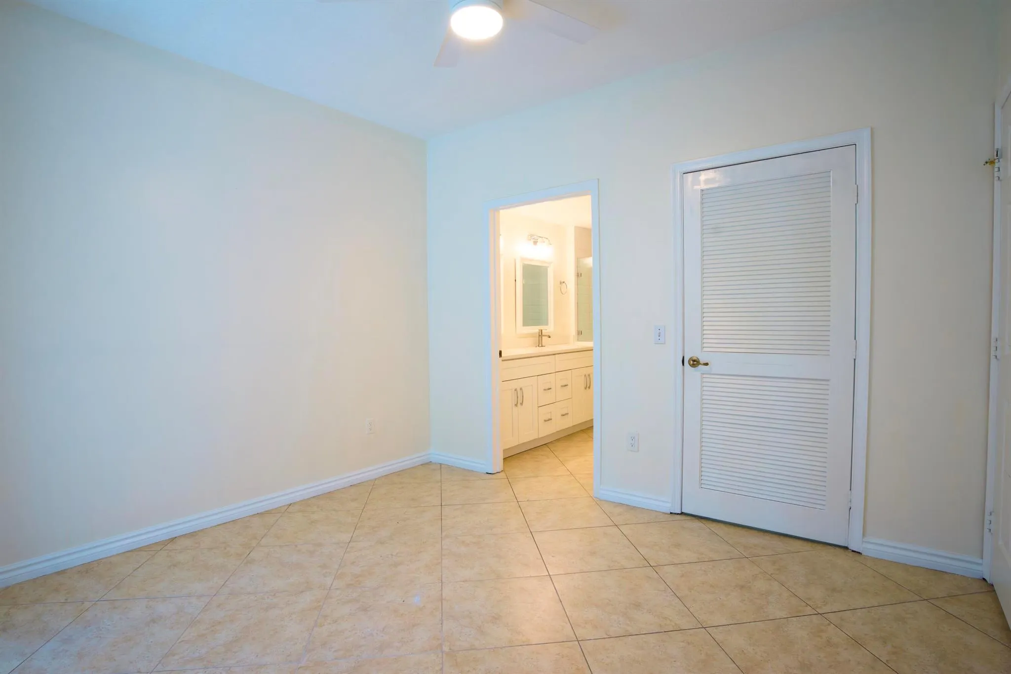 4903 Chancellor Drive, #10
