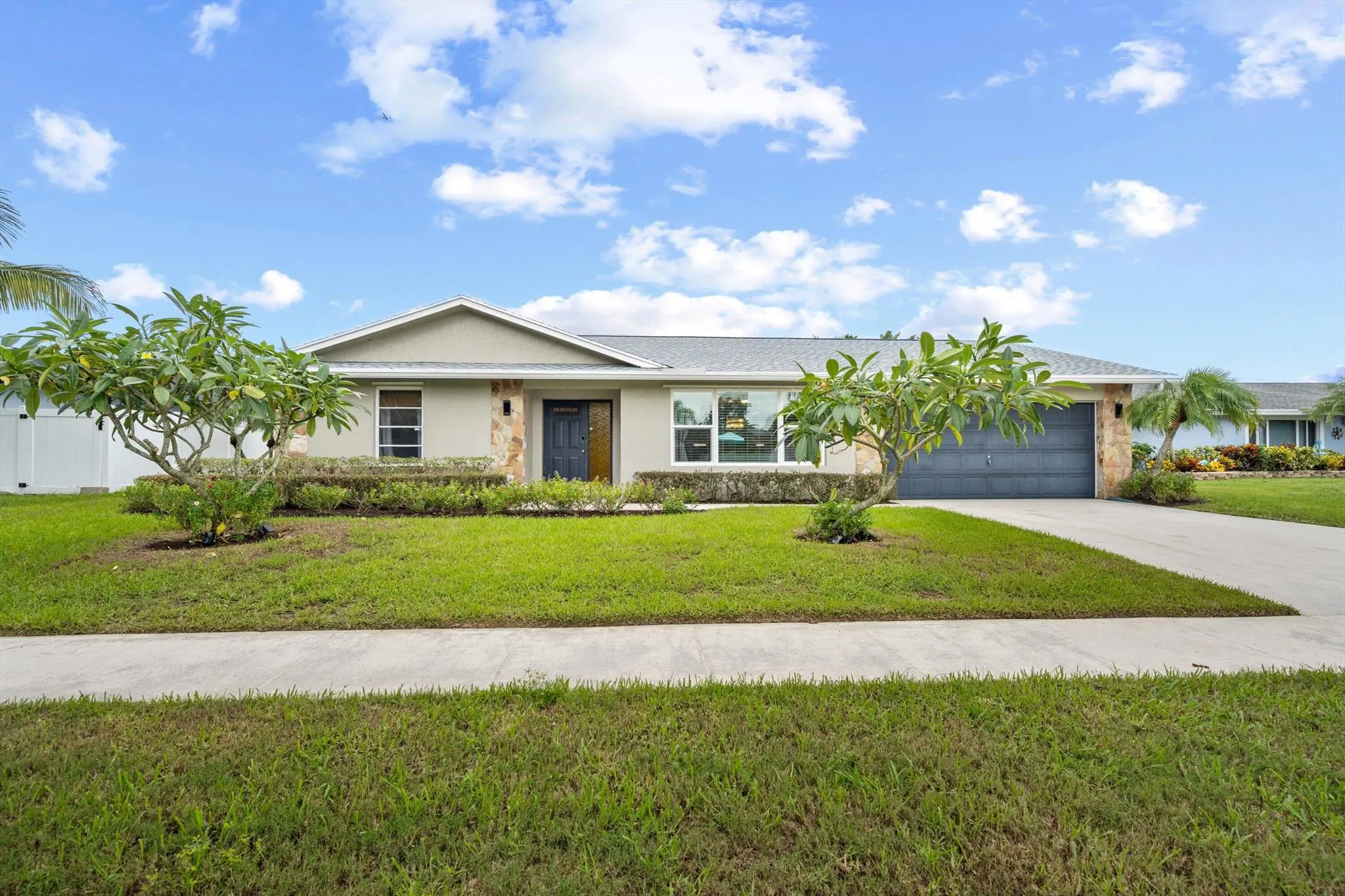 5445 Sandhurst Circle S