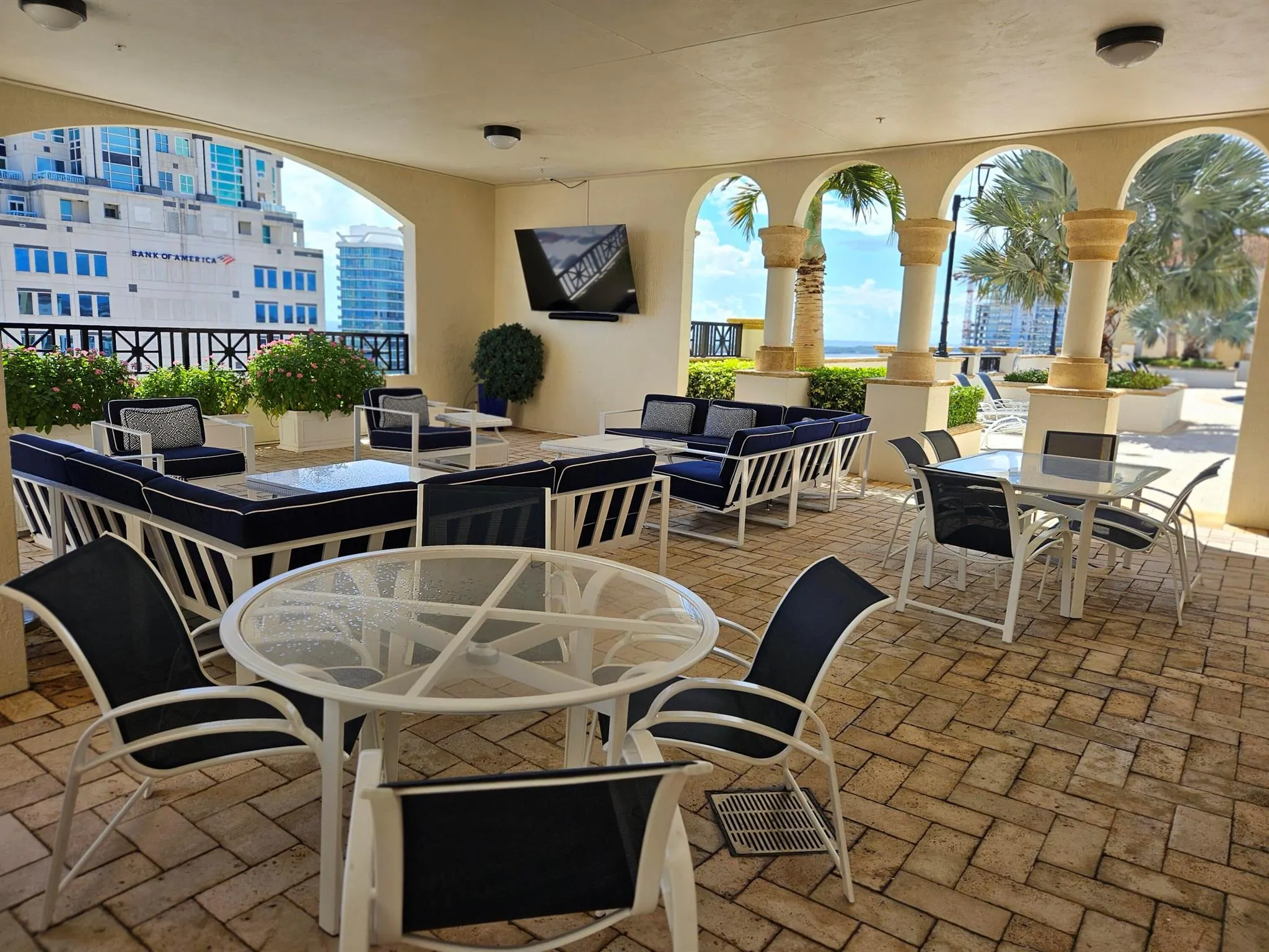 801 S Olive Avenue, #1404