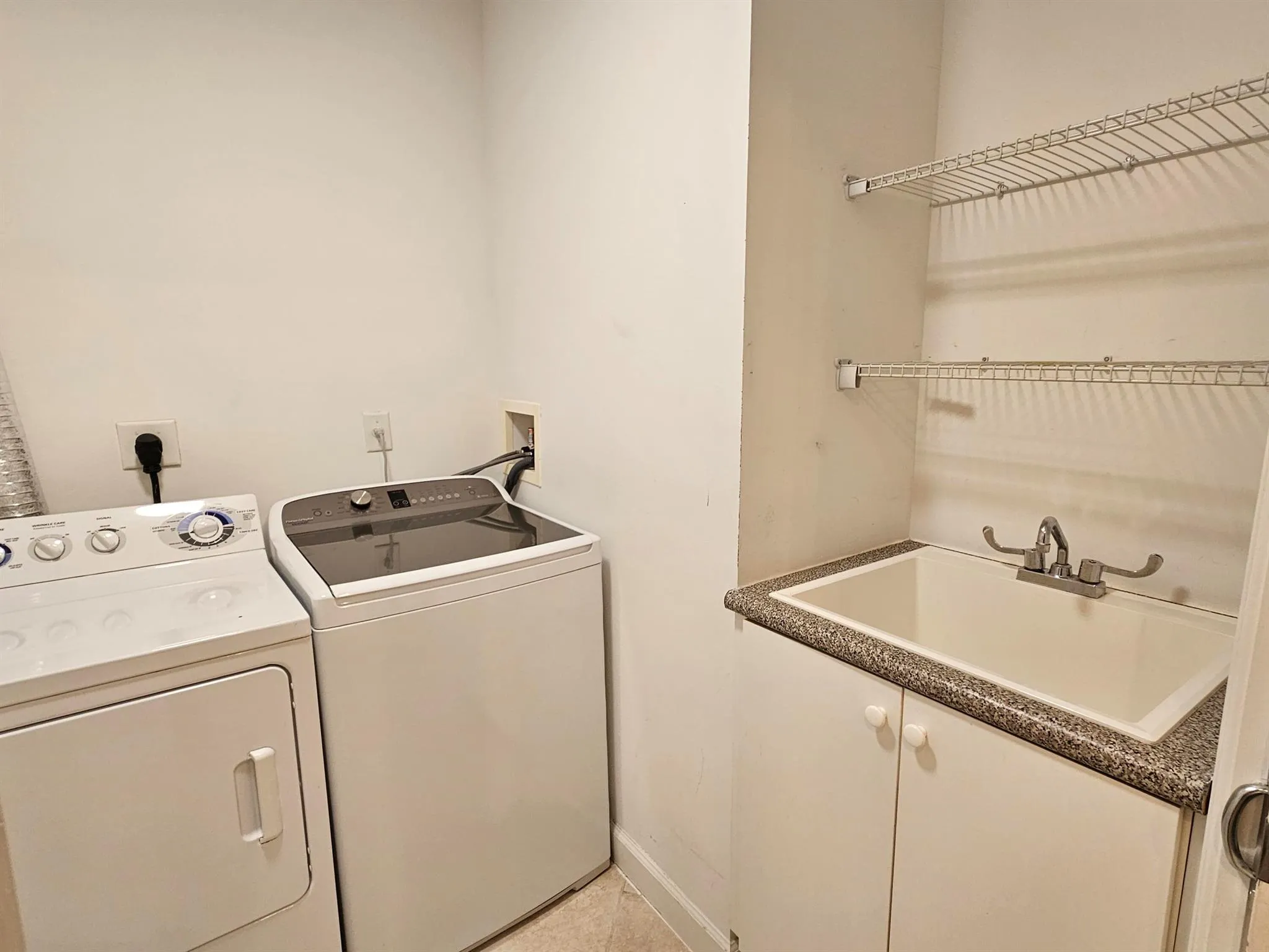 801 S Olive Avenue, #1404