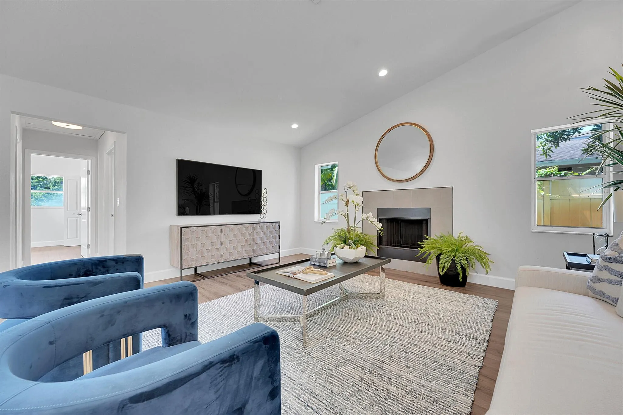 2114 Echo Lake Drive